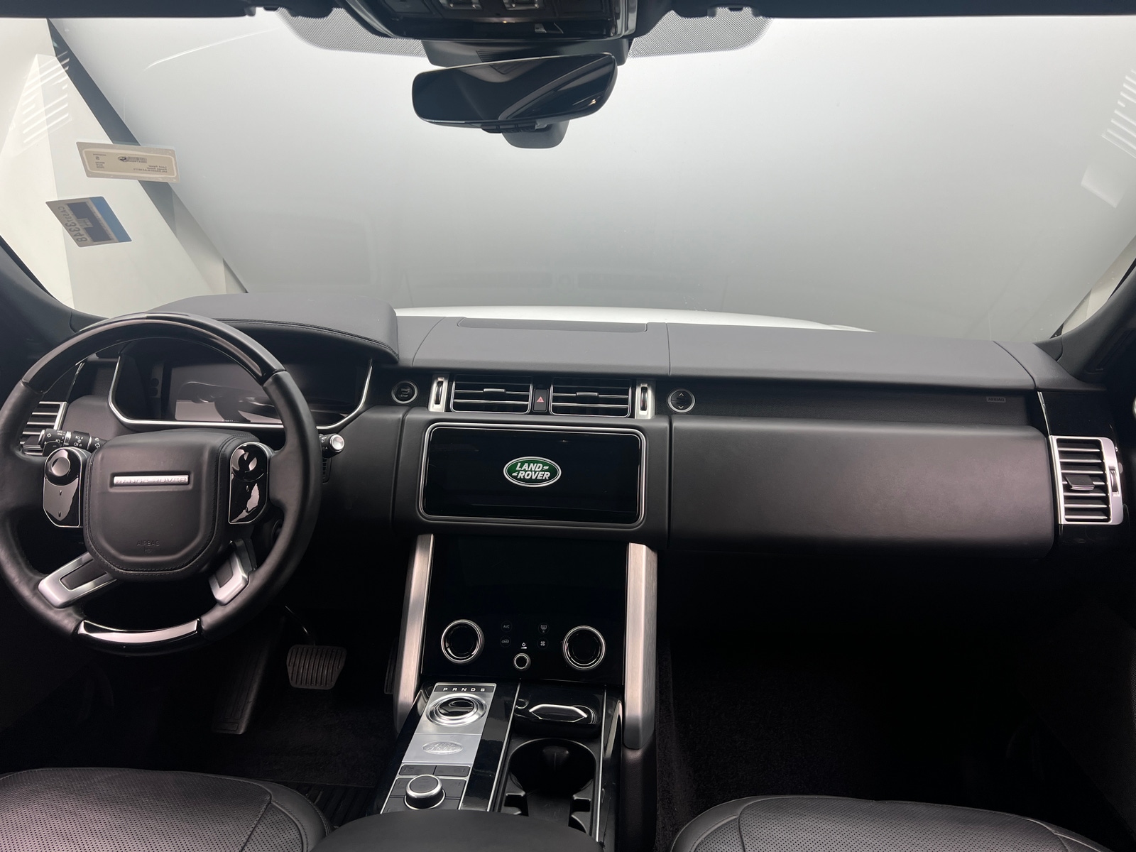 Thumbnail: 2020 Land Rover Range Rover - 2