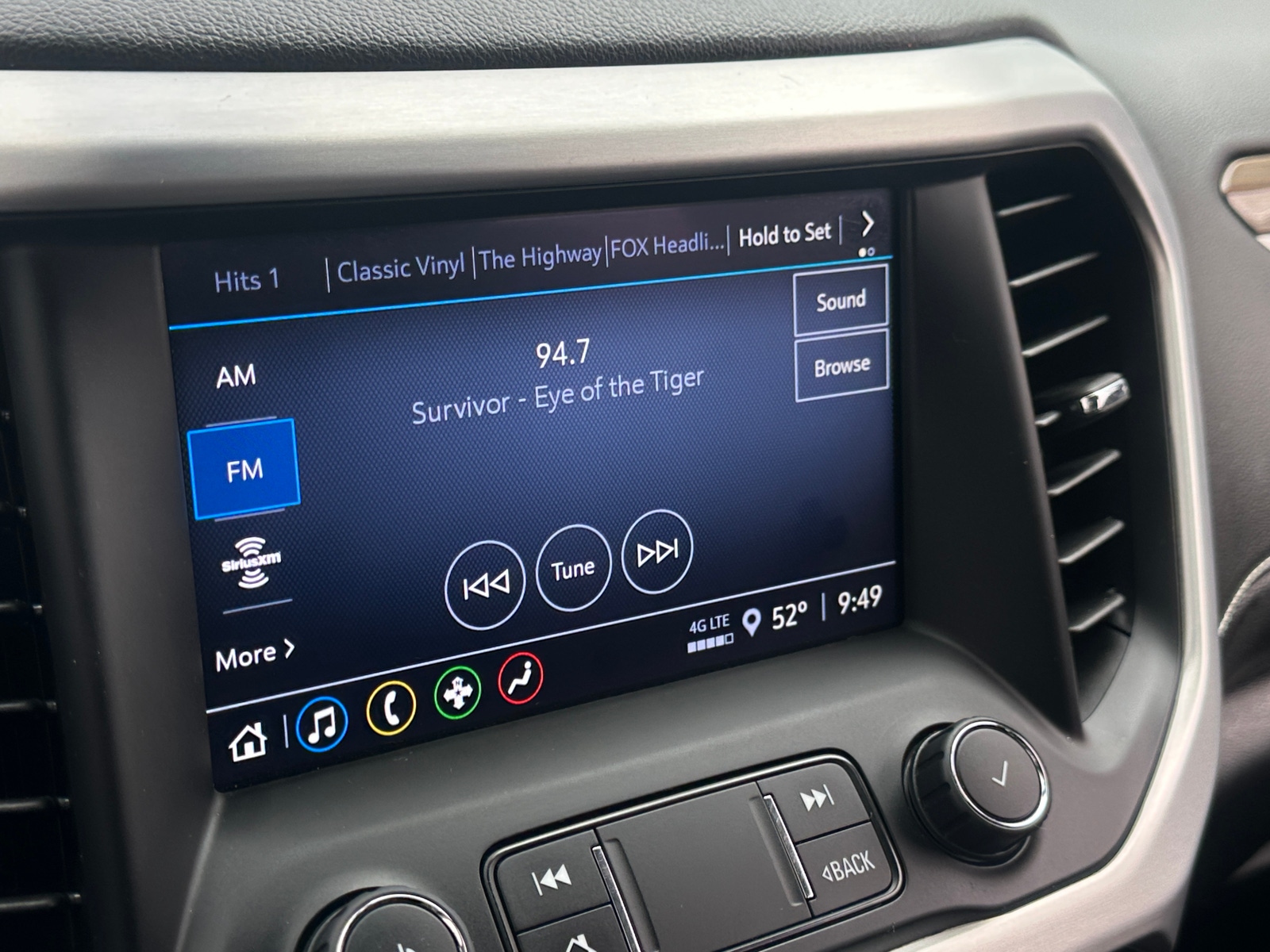 Thumbnail: 2022 GMC Acadia - 4