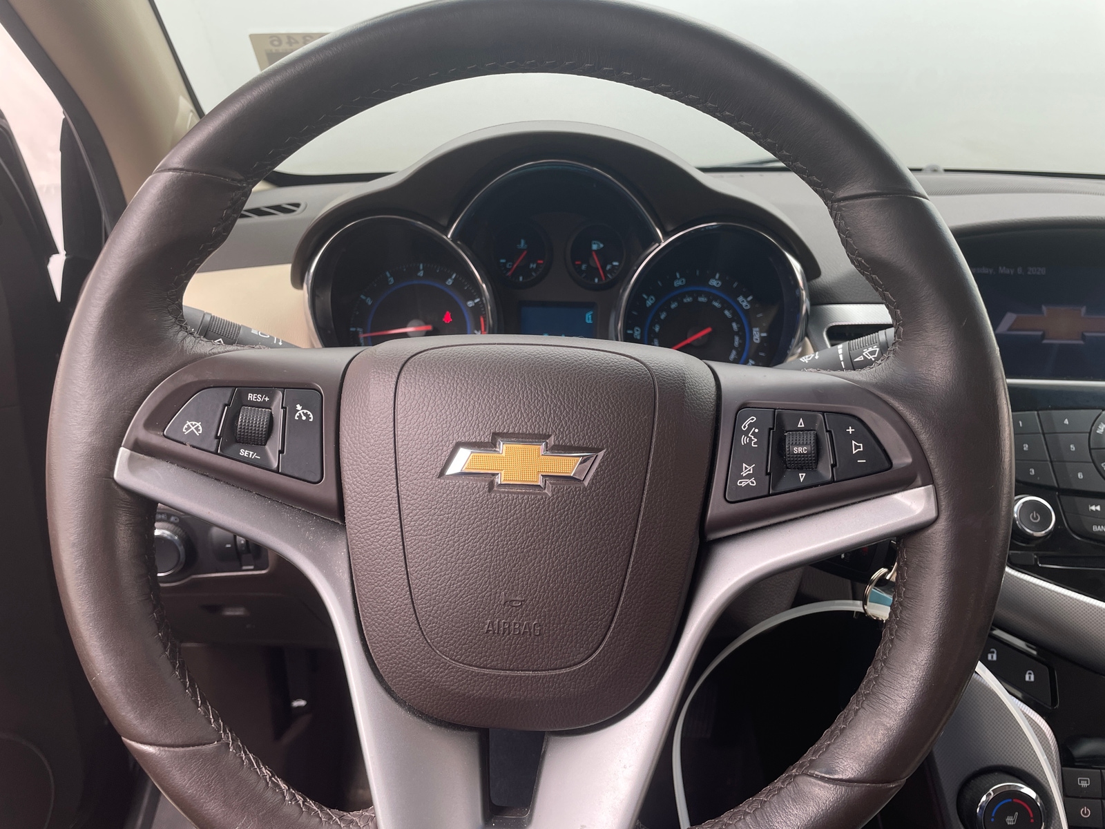 Thumbnail: 2011 Chevrolet Cruze - 4