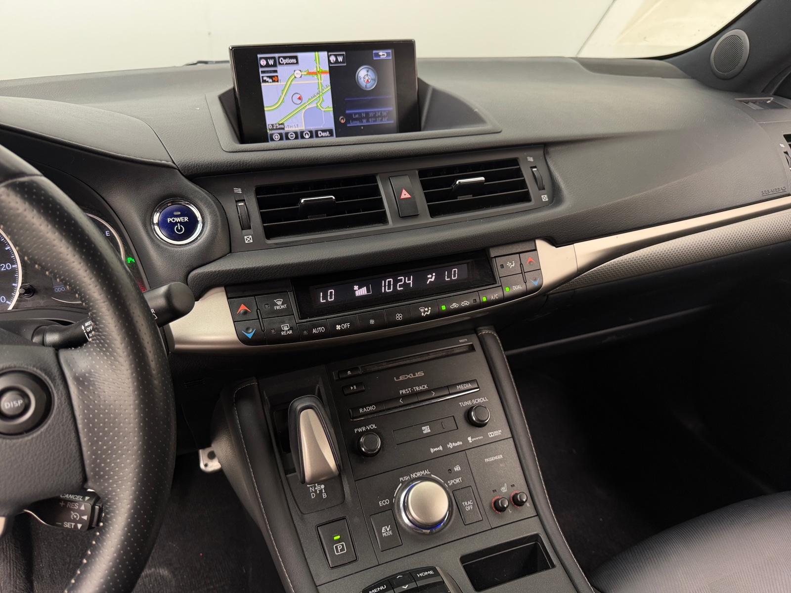 Thumbnail: 2014 Lexus CT - 3