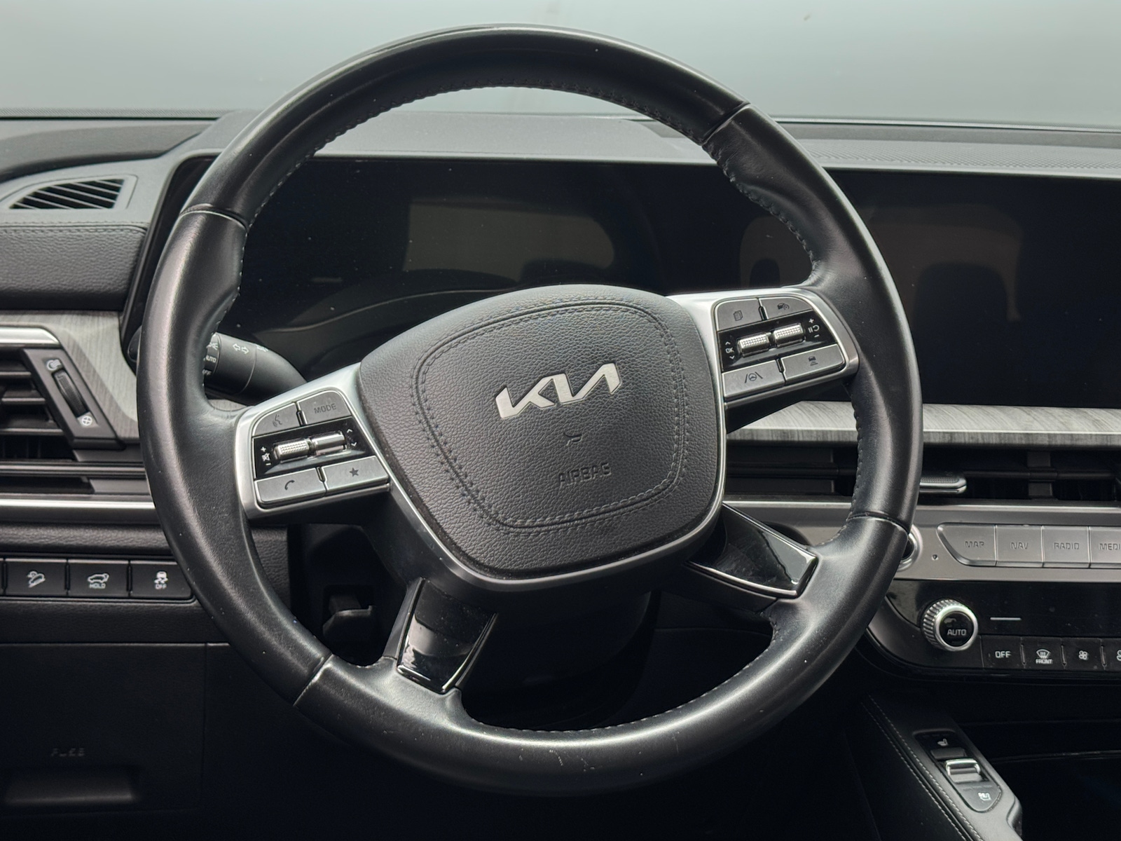 Thumbnail: 2024 Kia Telluride - 4