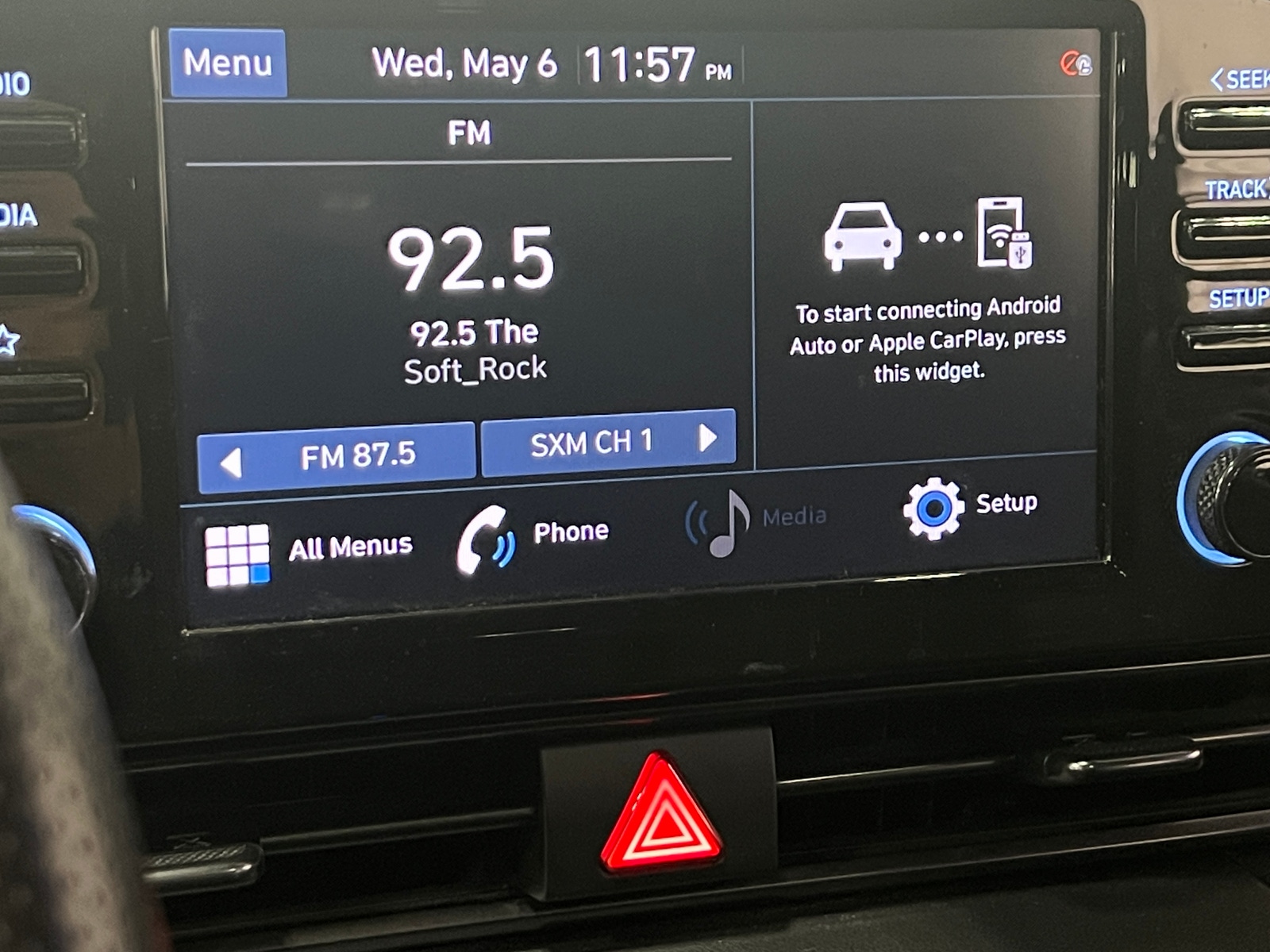 Thumbnail: 2022 Hyundai Elantra - 4