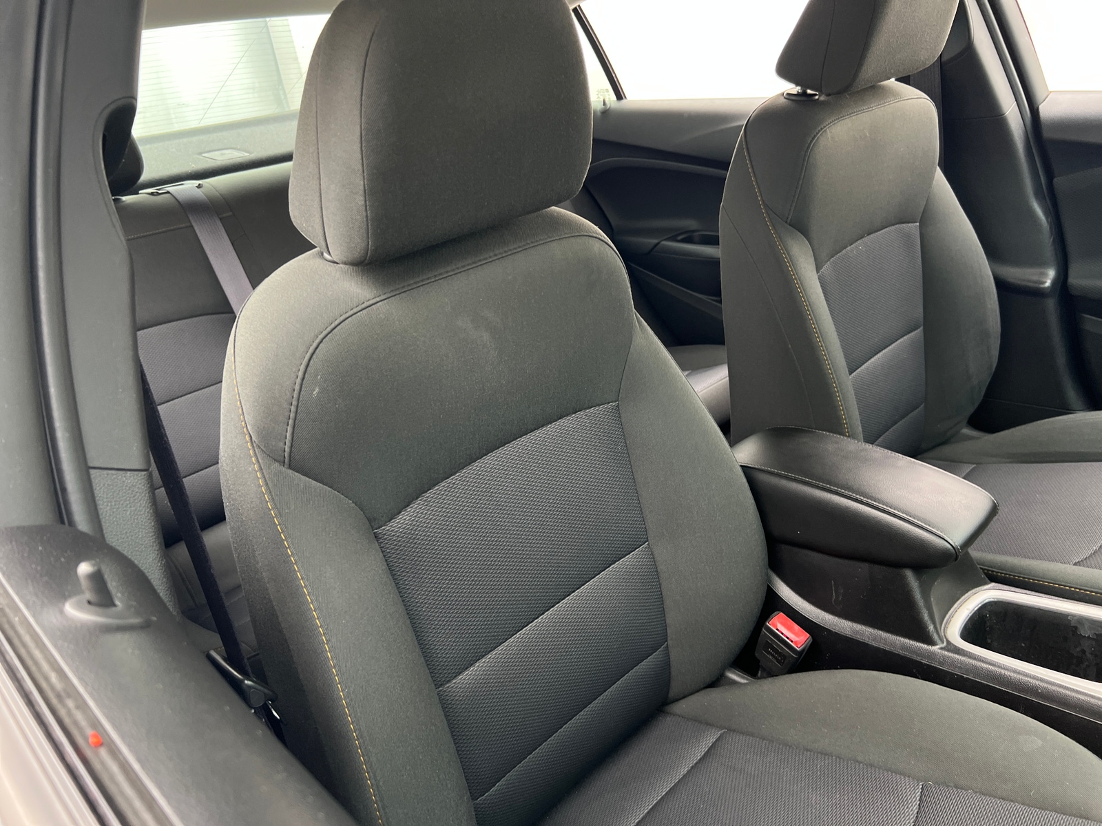 Thumbnail: 2017 Chevrolet Cruze - 2