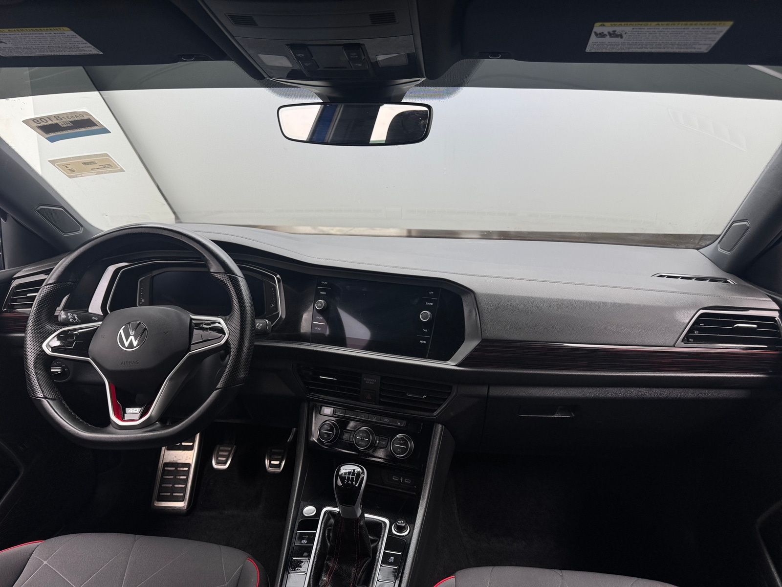 Thumbnail: 2024 Volkswagen Jetta - 3