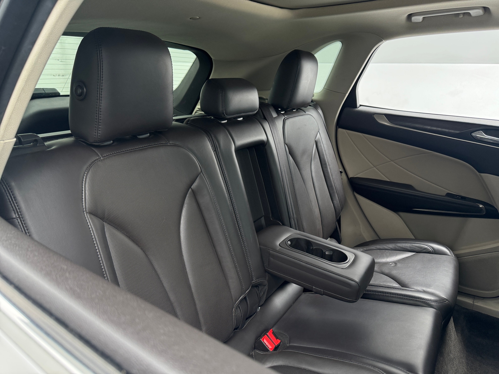 Thumbnail: 2017 Lincoln MKC - 5
