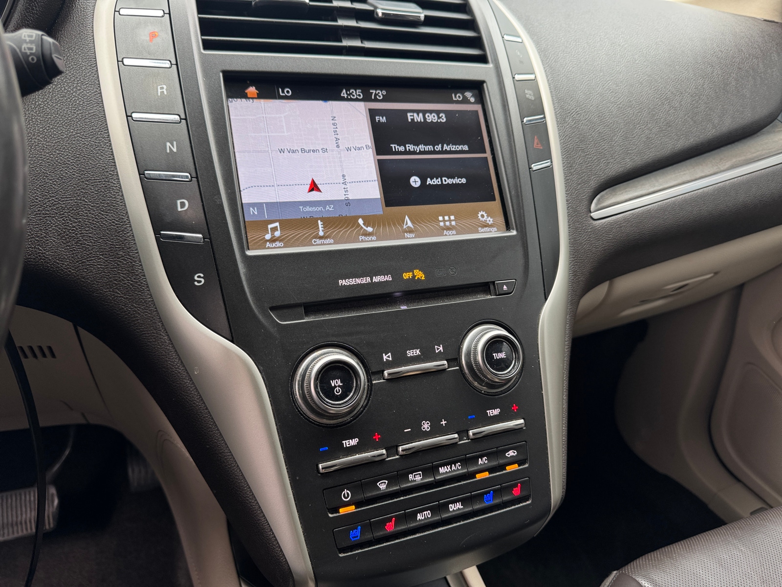 Thumbnail: 2017 Lincoln MKC - 3