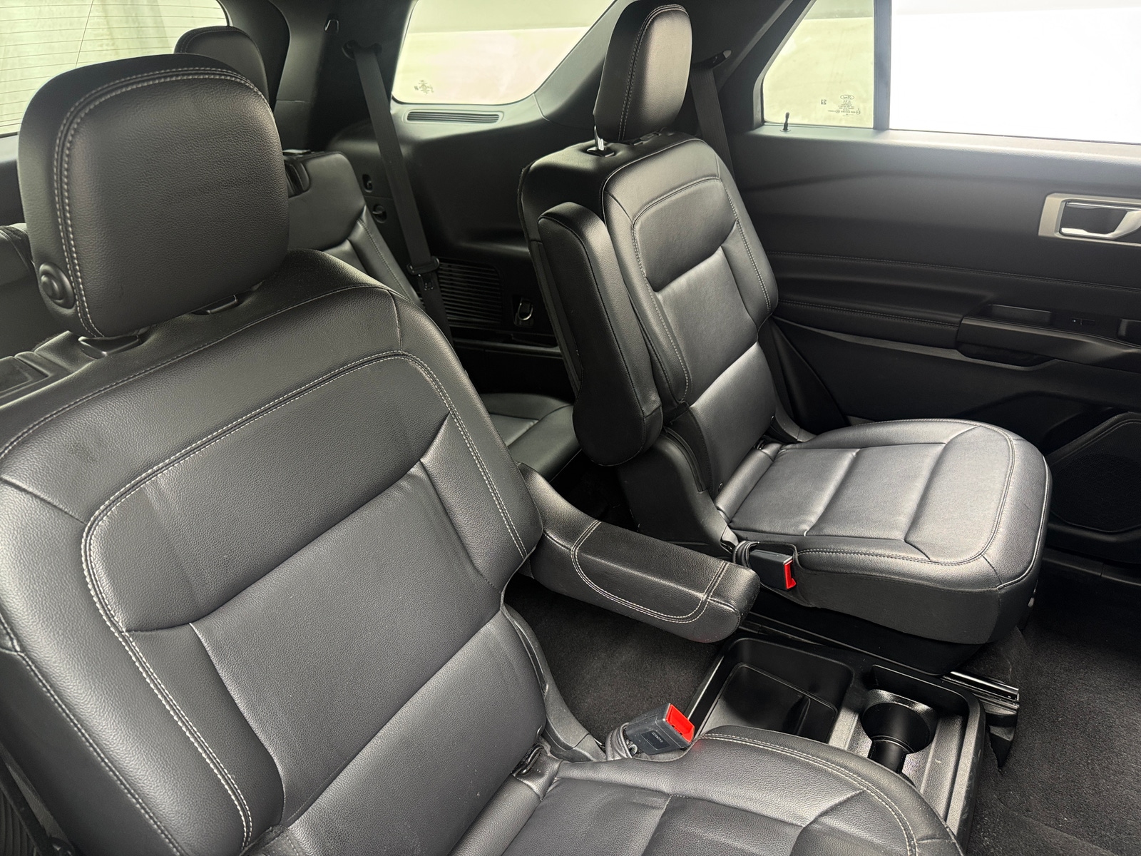 Thumbnail: 2020 Ford Explorer - 5