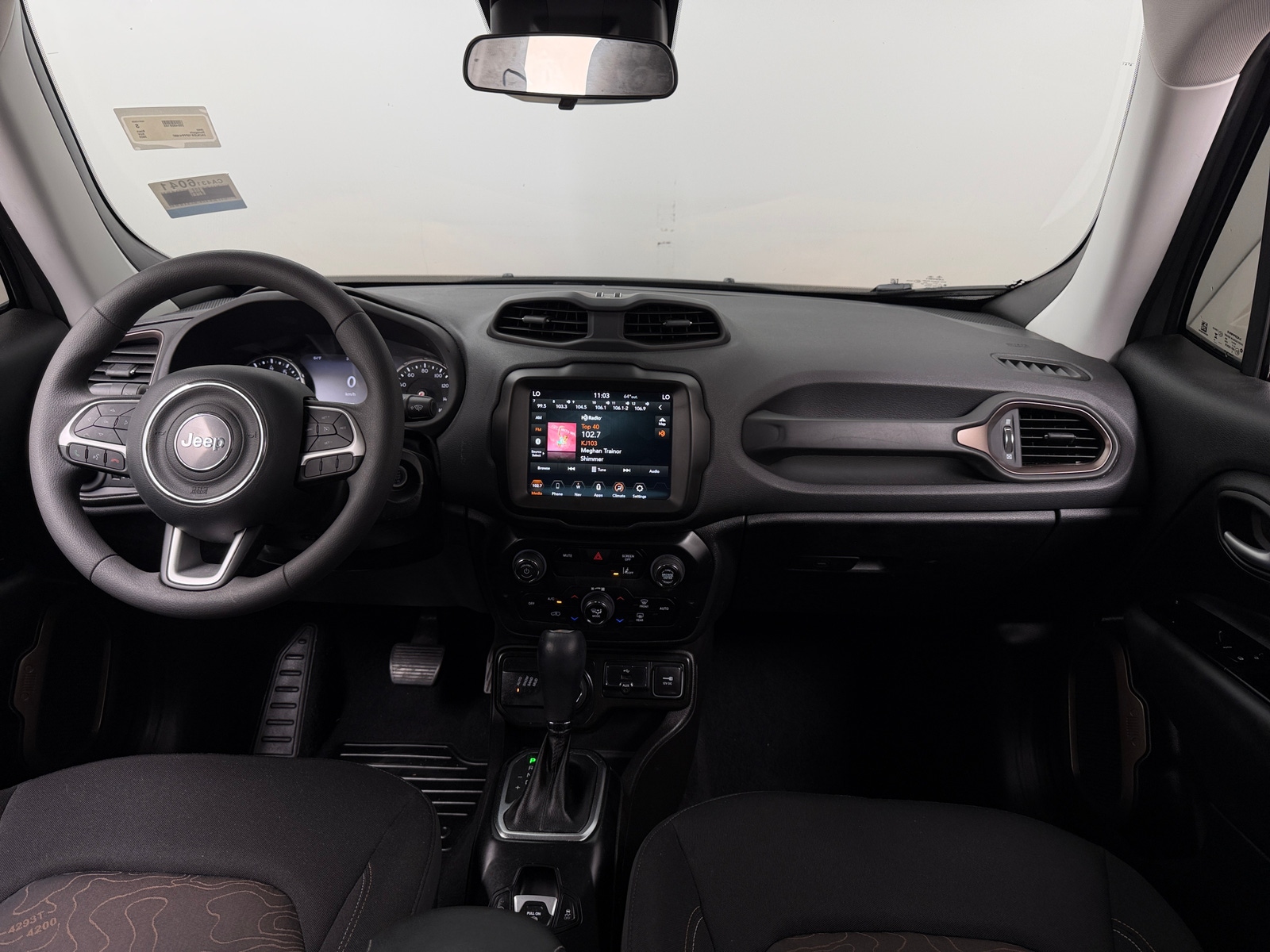 Thumbnail: 2023 Jeep Renegade - 3