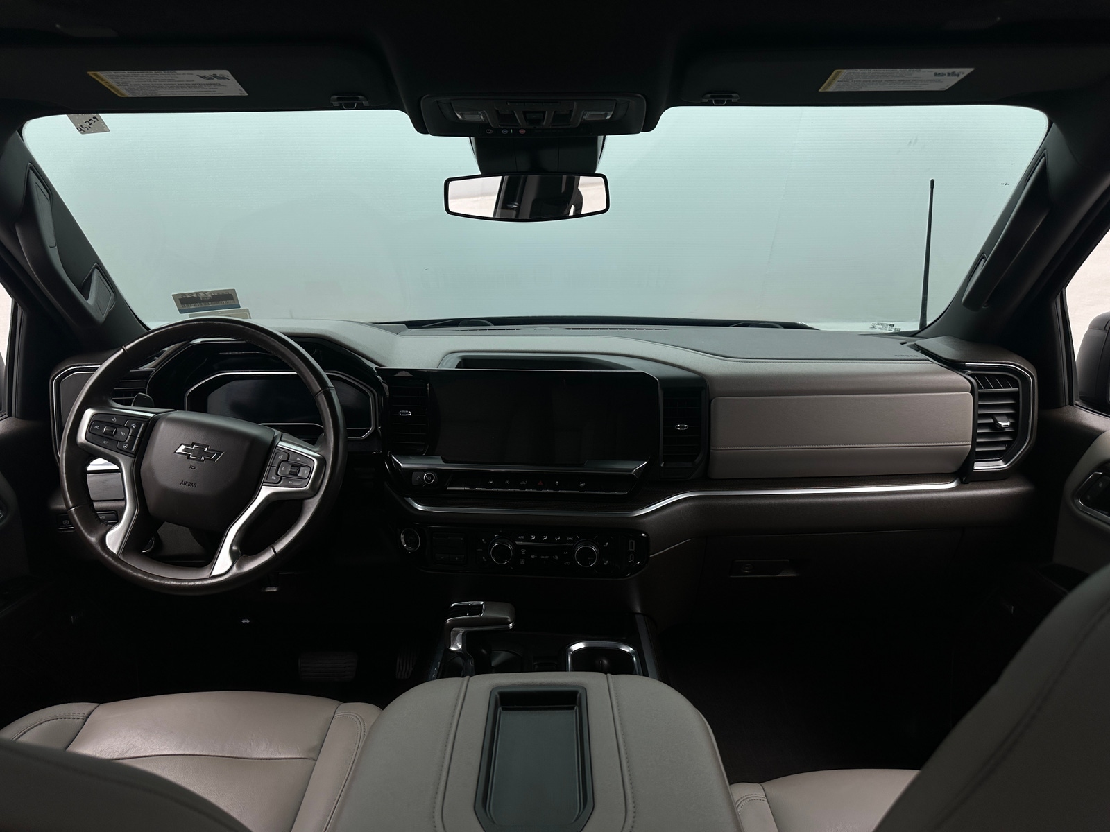 Thumbnail: 2022 Chevrolet Silverado 1500 - 3