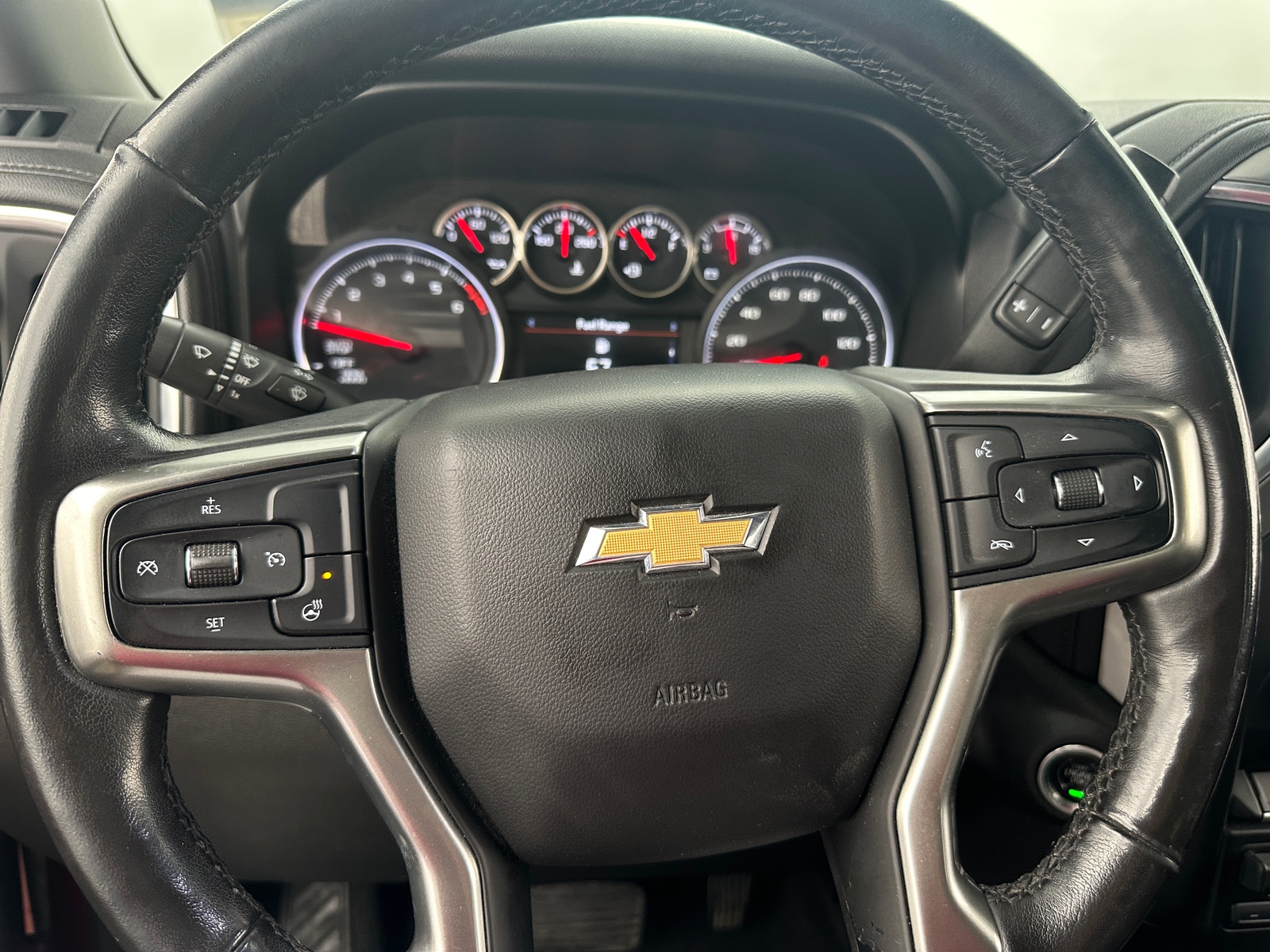 Thumbnail: 2020 Chevrolet Silverado 1500 - 5
