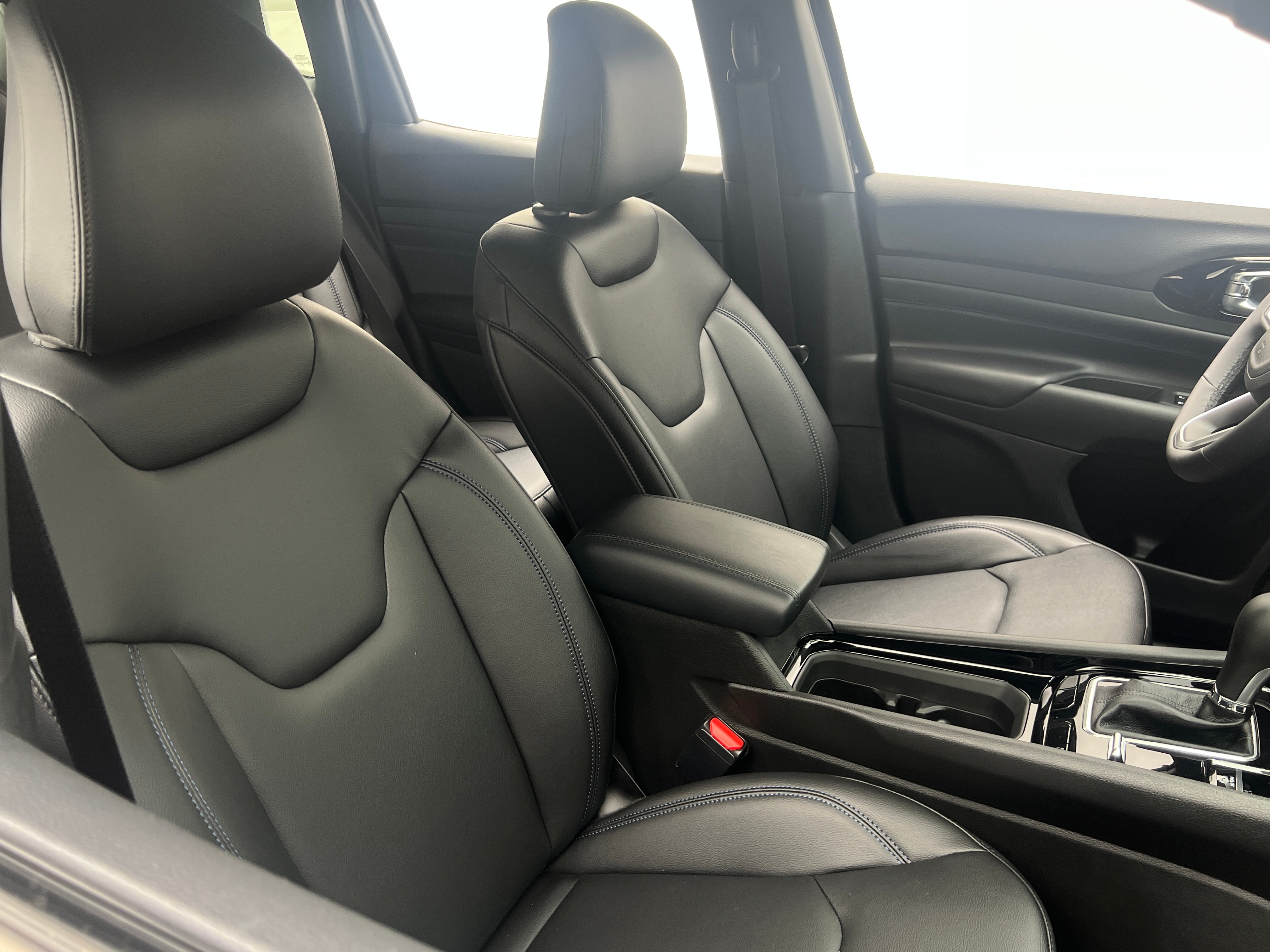 2026 Jeep Compass Limited Altitude 4X4's photo