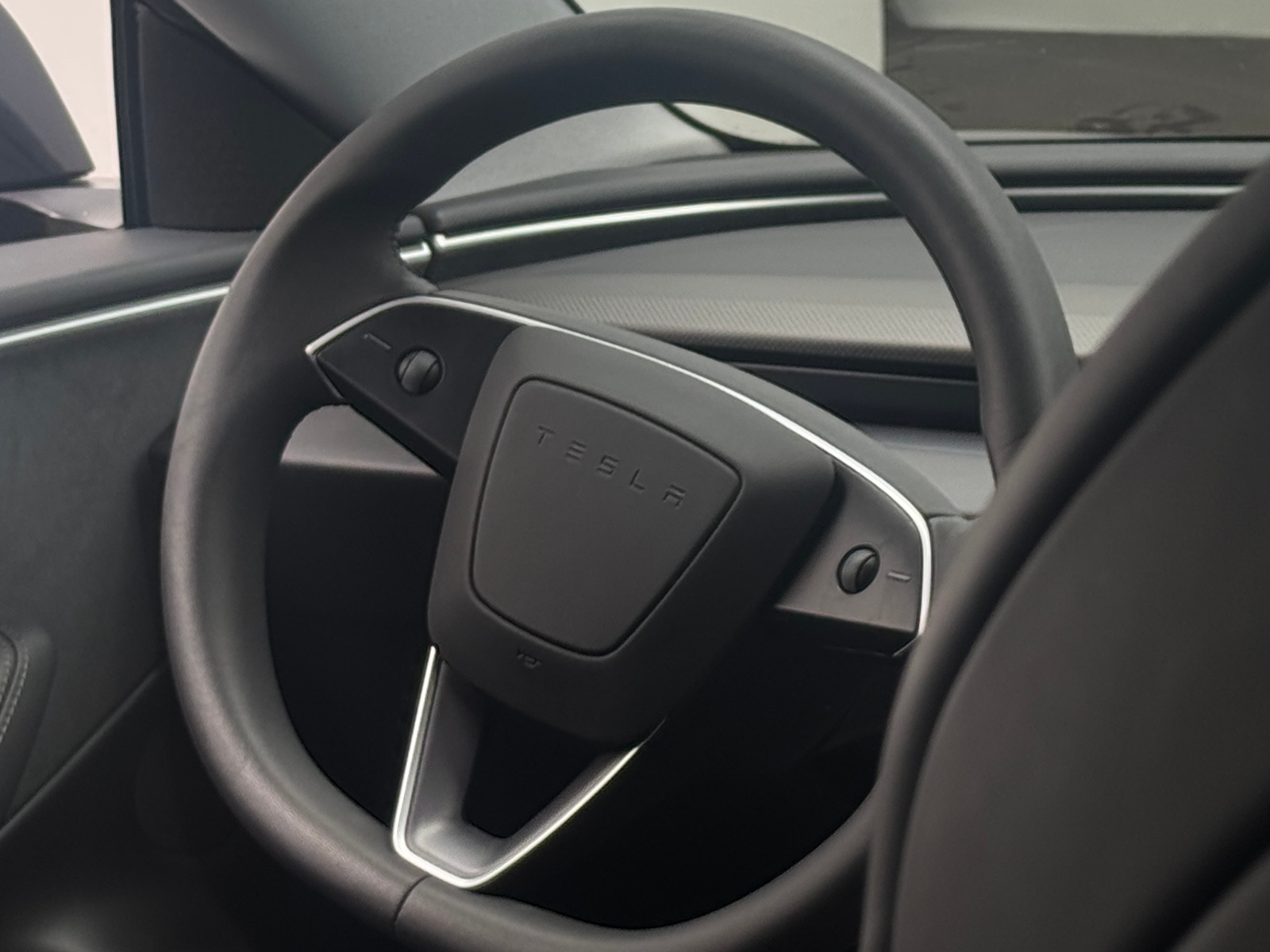 Thumbnail: 2025 Tesla Model 3 - 4