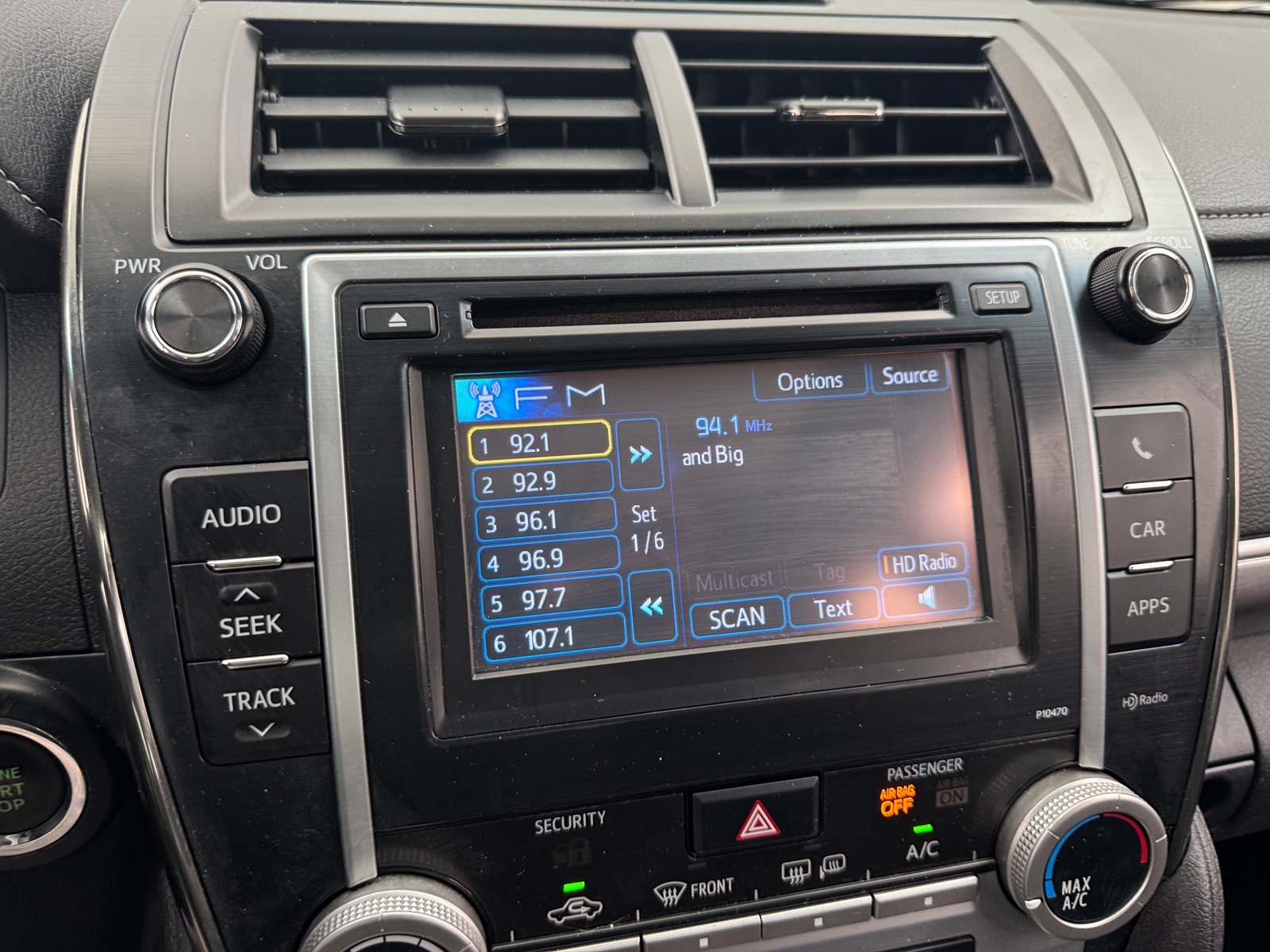 Thumbnail: 2014 Toyota Camry - 4
