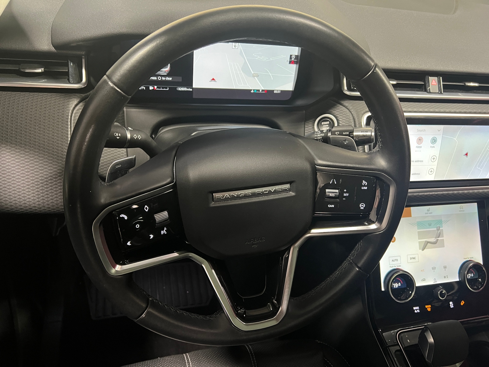 Thumbnail: 2021 Land Rover Range Rover Velar - 4