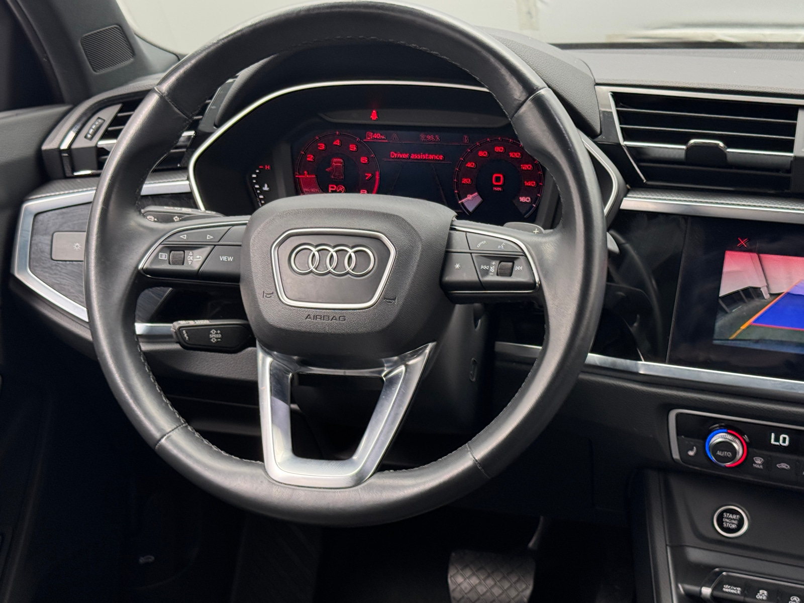 Thumbnail: 2022 Audi Q3 - 4