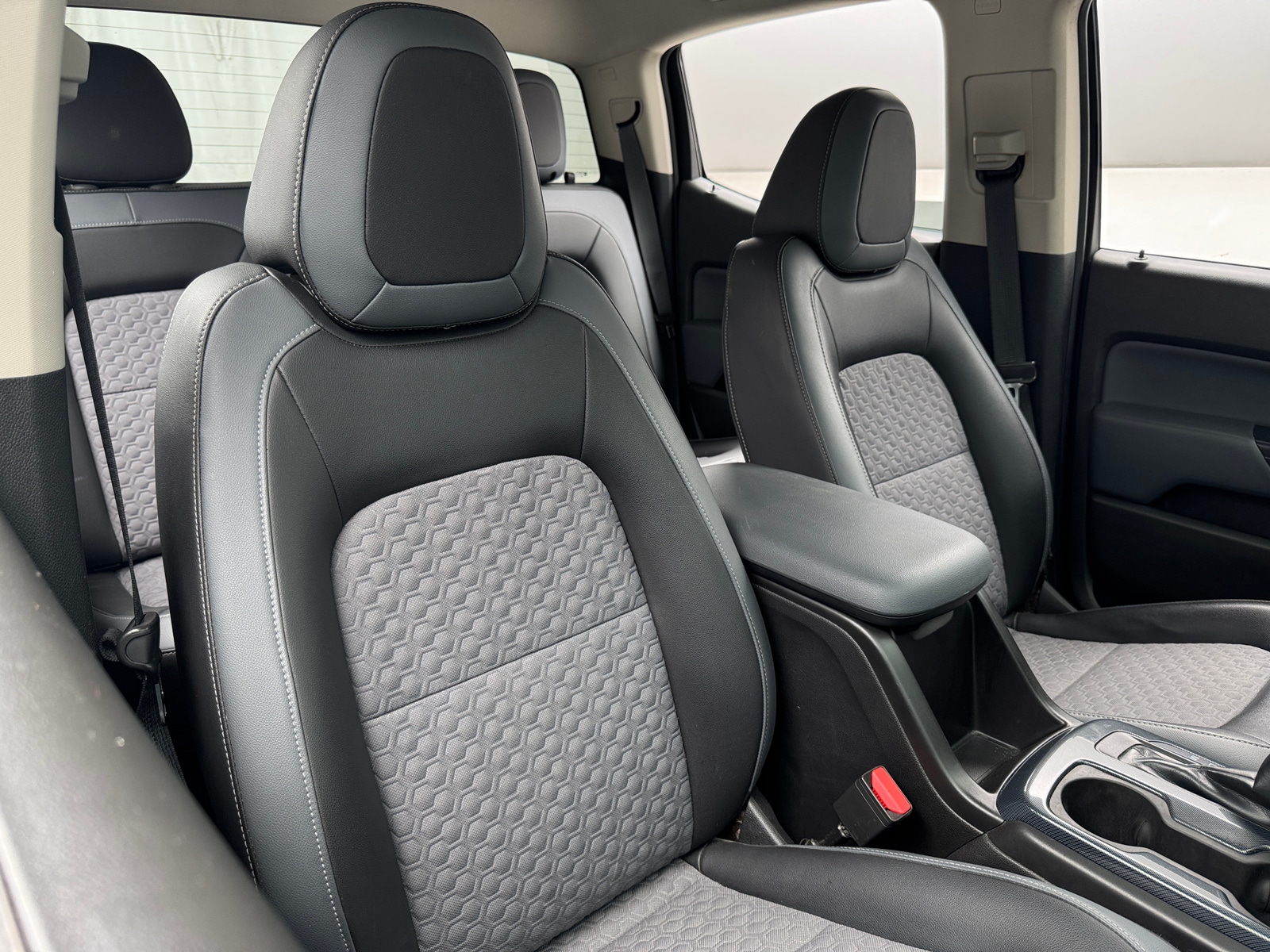 Thumbnail: 2015 Chevrolet Colorado - 2