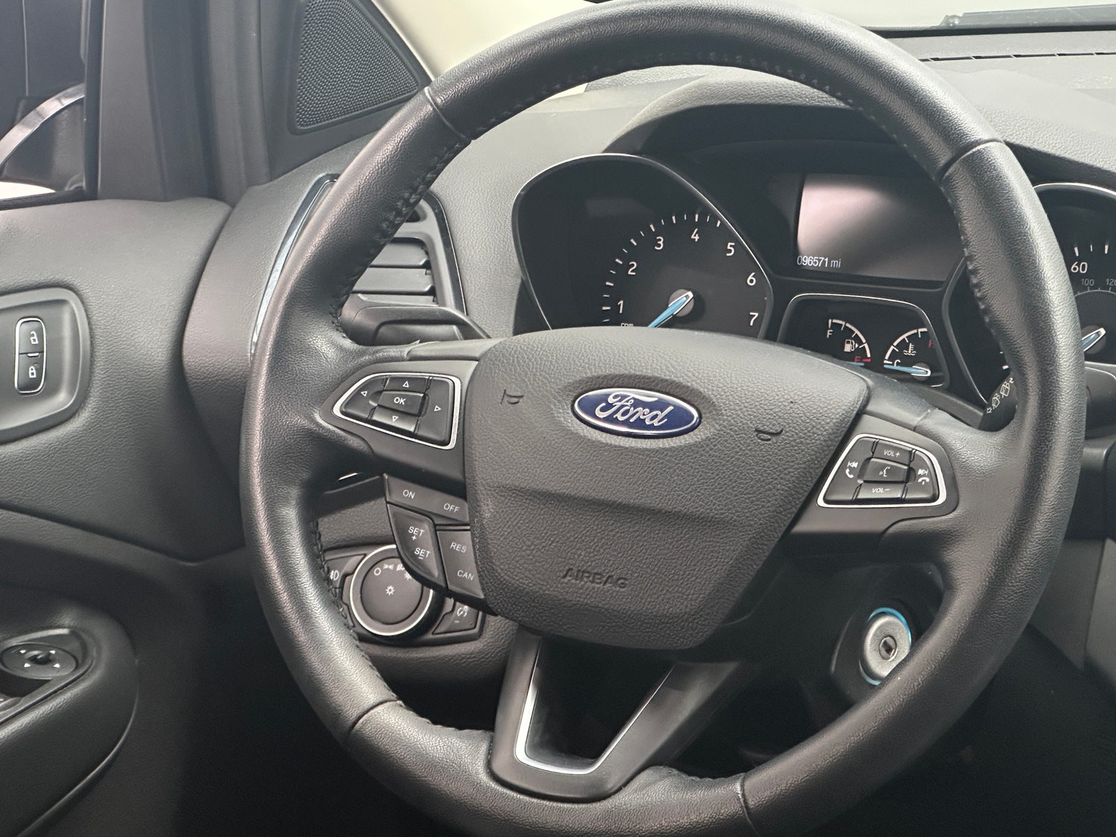 Thumbnail: 2018 Ford Escape - 4