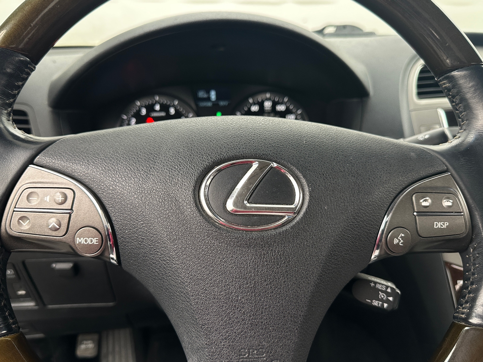 Thumbnail: 2010 Lexus ES - 4