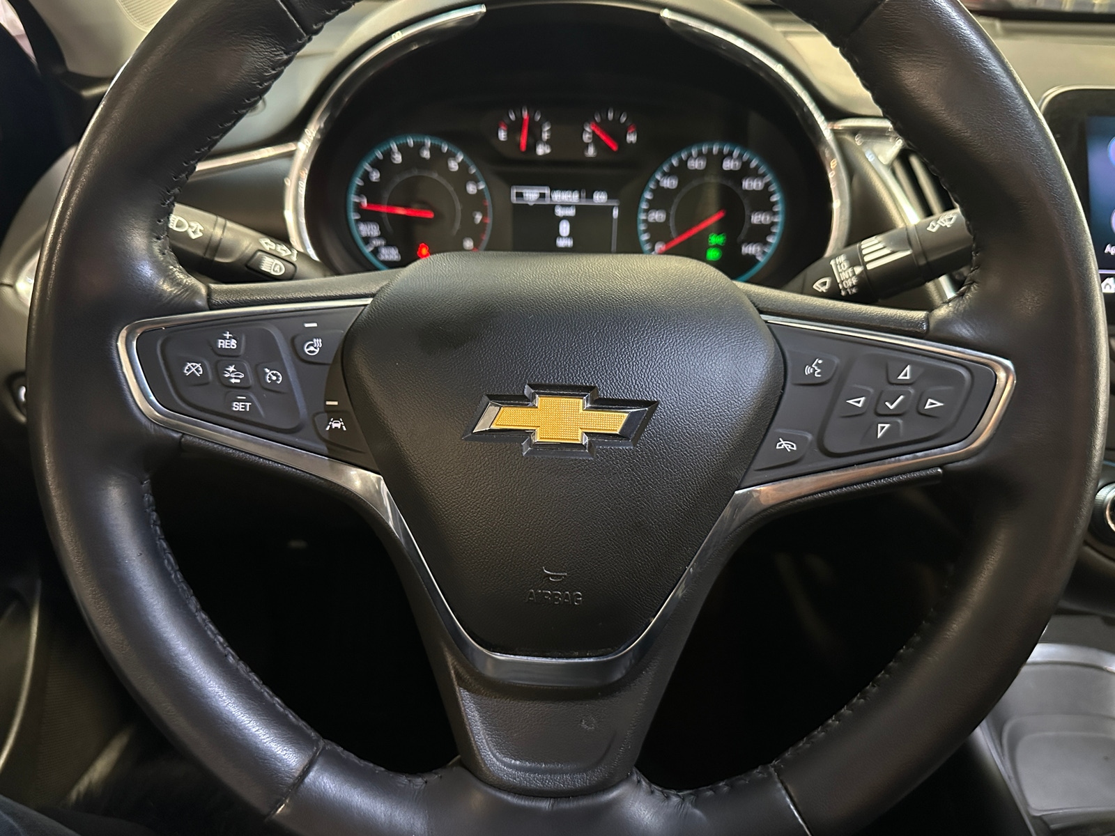 Thumbnail: 2019 Chevrolet Malibu - 4