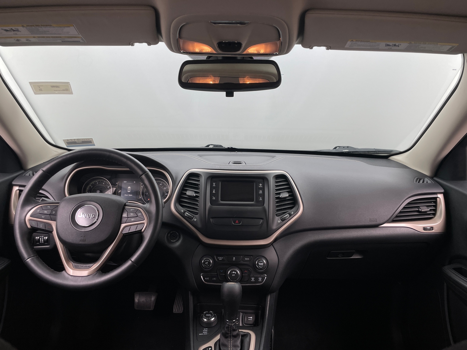 Thumbnail: 2015 Jeep Cherokee - 3