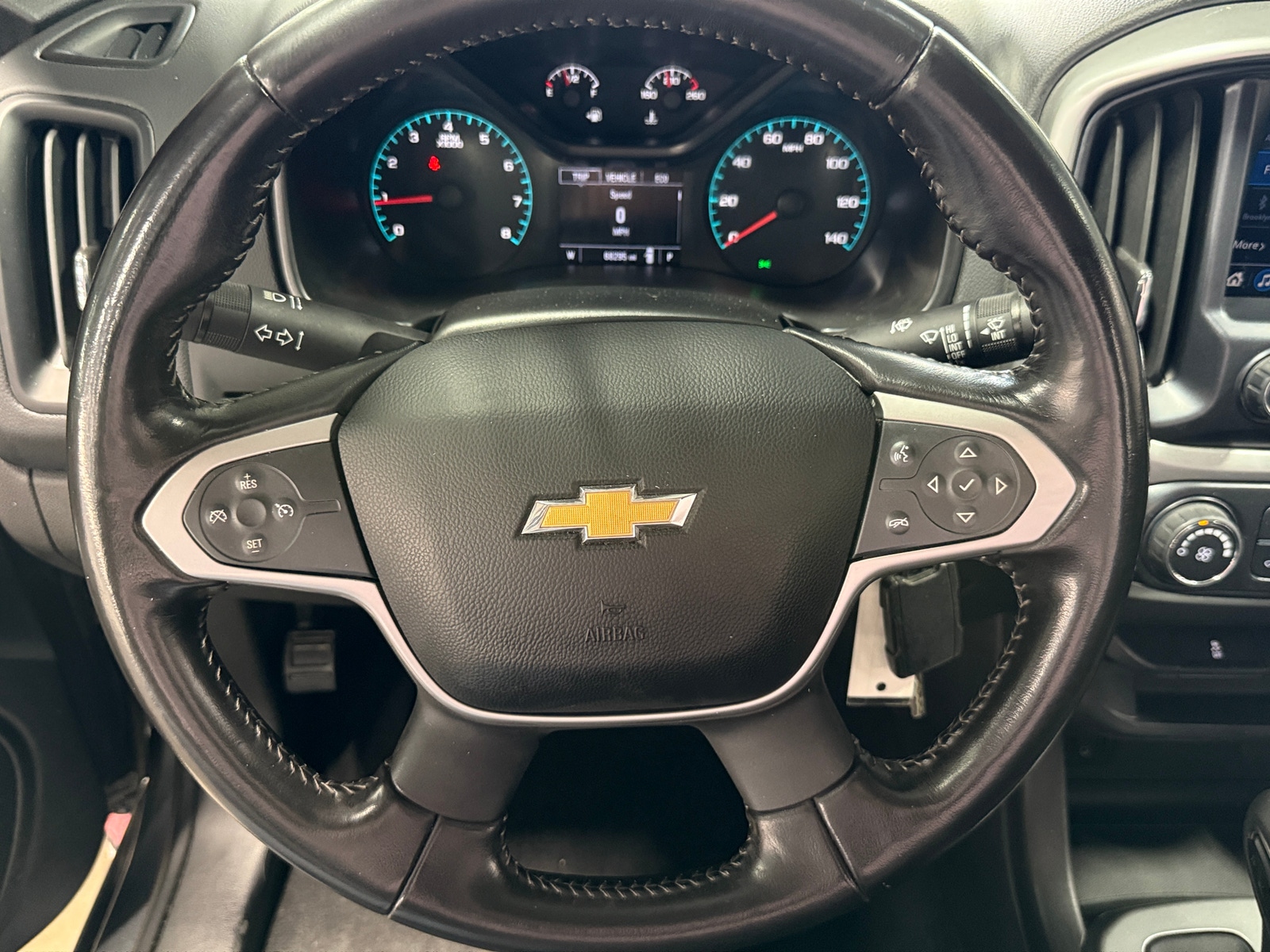 Thumbnail: 2022 Chevrolet Colorado - 5