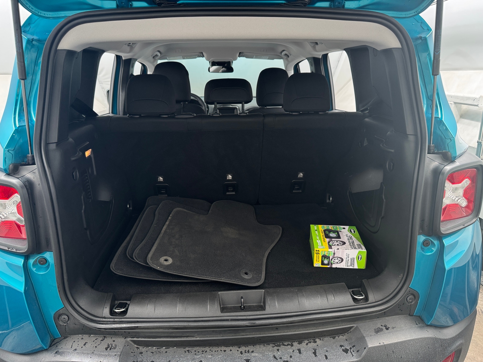 Thumbnail: 2021 Jeep Renegade - 7