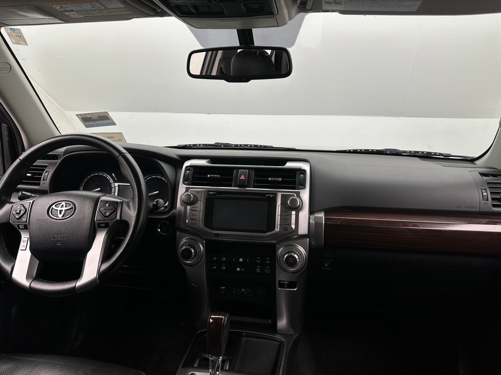 Thumbnail: 2016 Toyota 4Runner - 3
