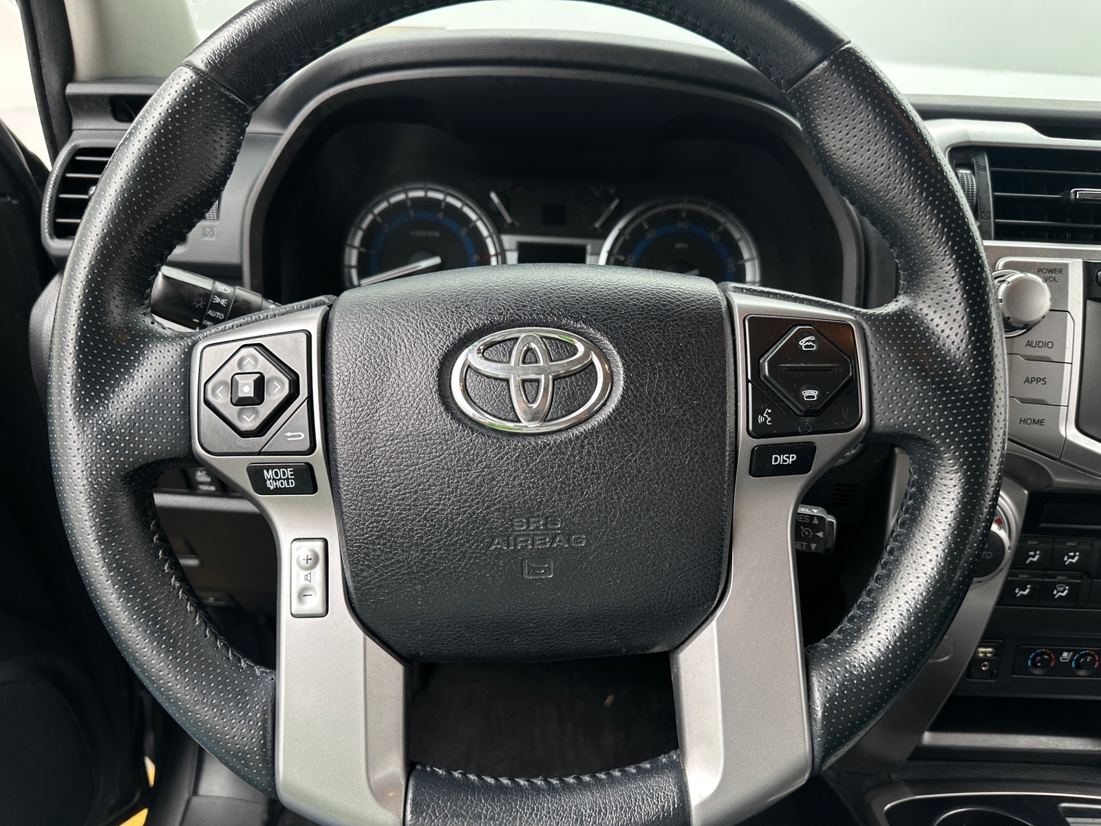 Thumbnail: 2016 Toyota 4Runner - 5