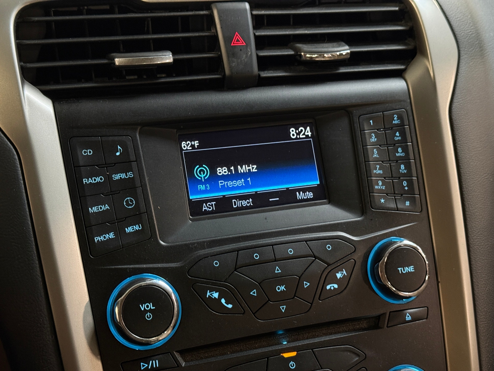 Thumbnail: 2014 Ford Fusion - 4
