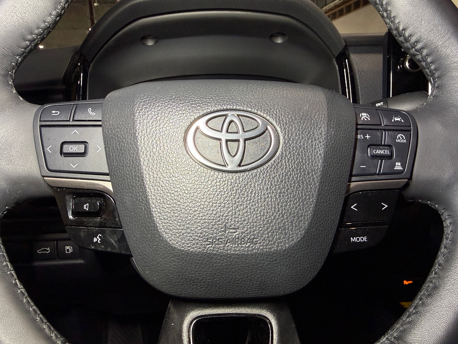 Thumbnail: 2025 Toyota Camry - 4