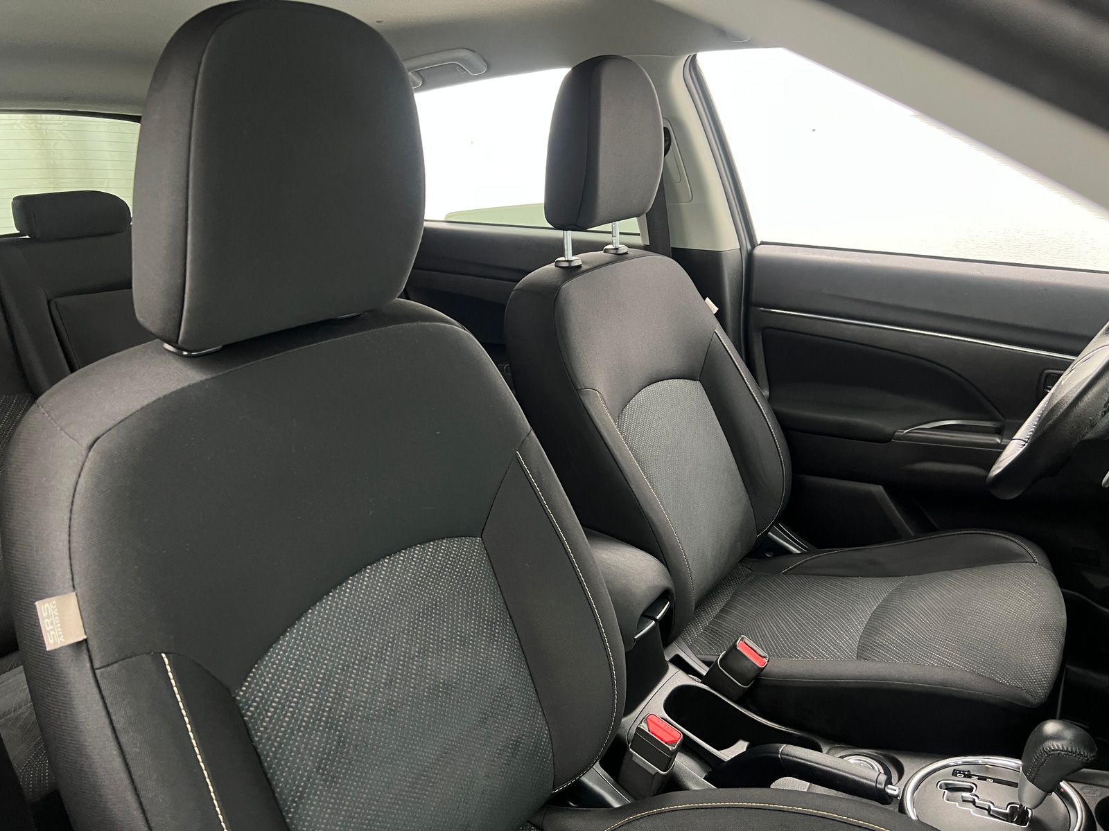 Thumbnail: 2015 Mitsubishi Outlander Sport - 2