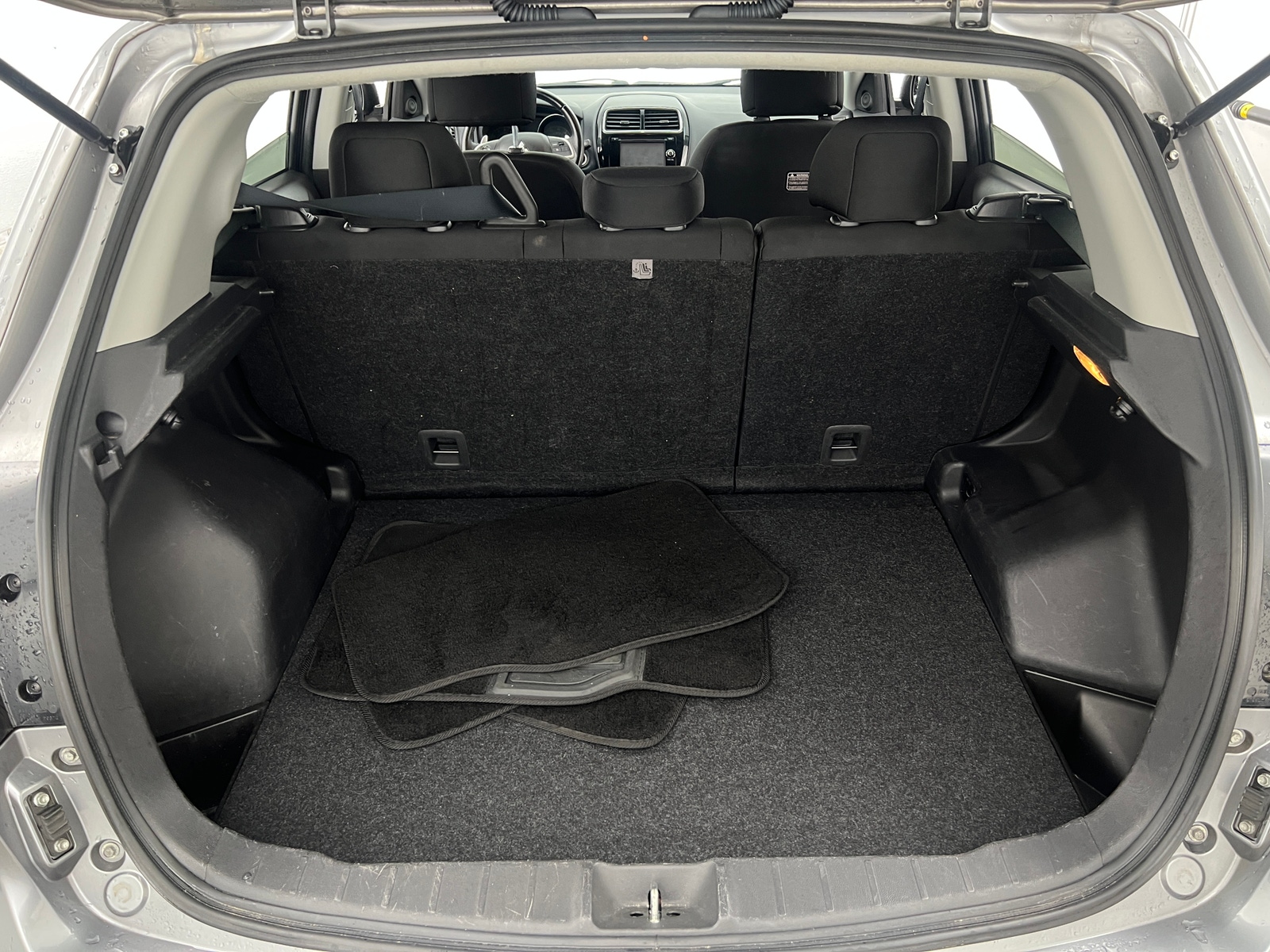 Thumbnail: 2015 Mitsubishi Outlander Sport - 7