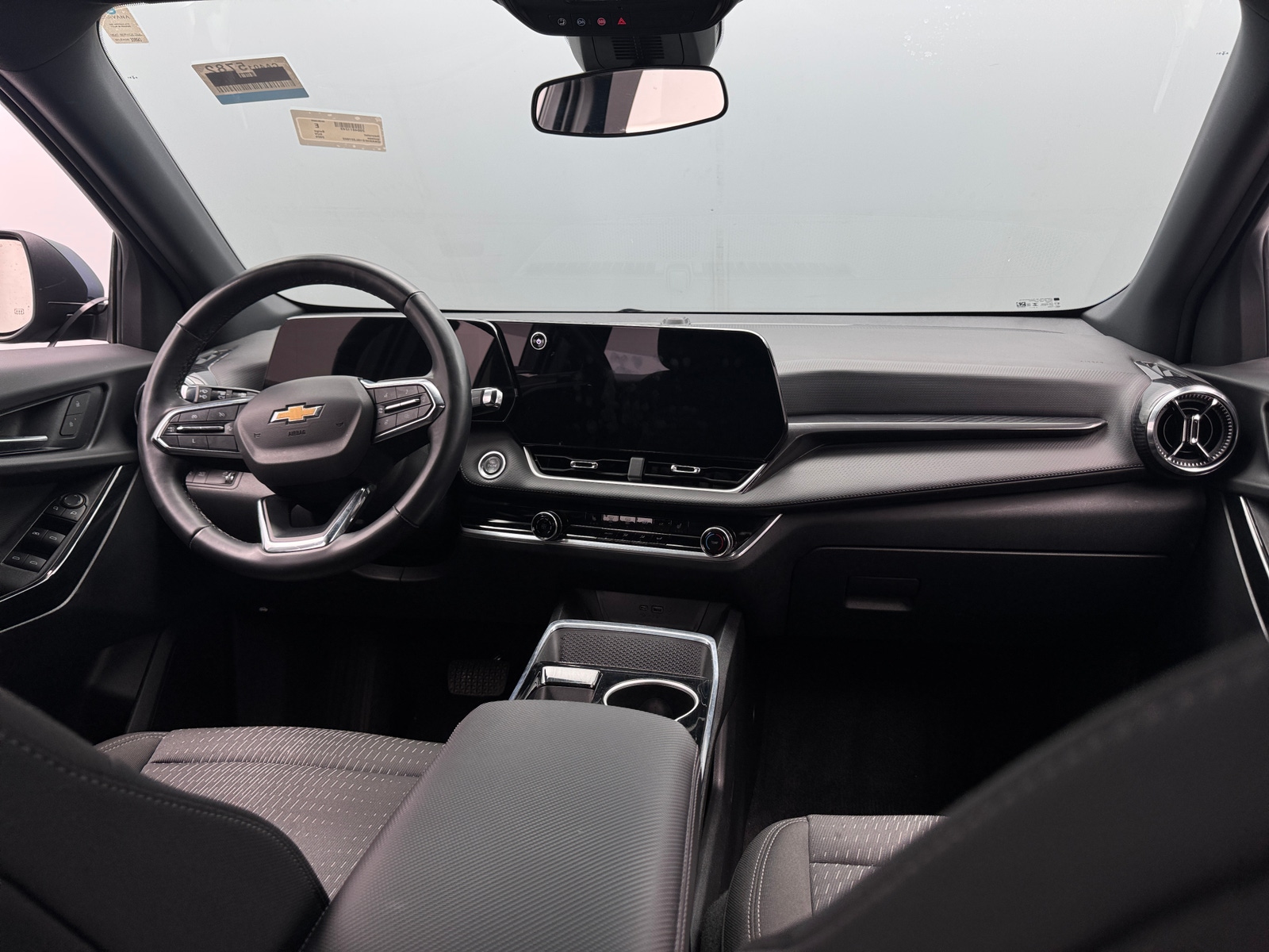Thumbnail: 2025 Chevrolet Equinox - 3