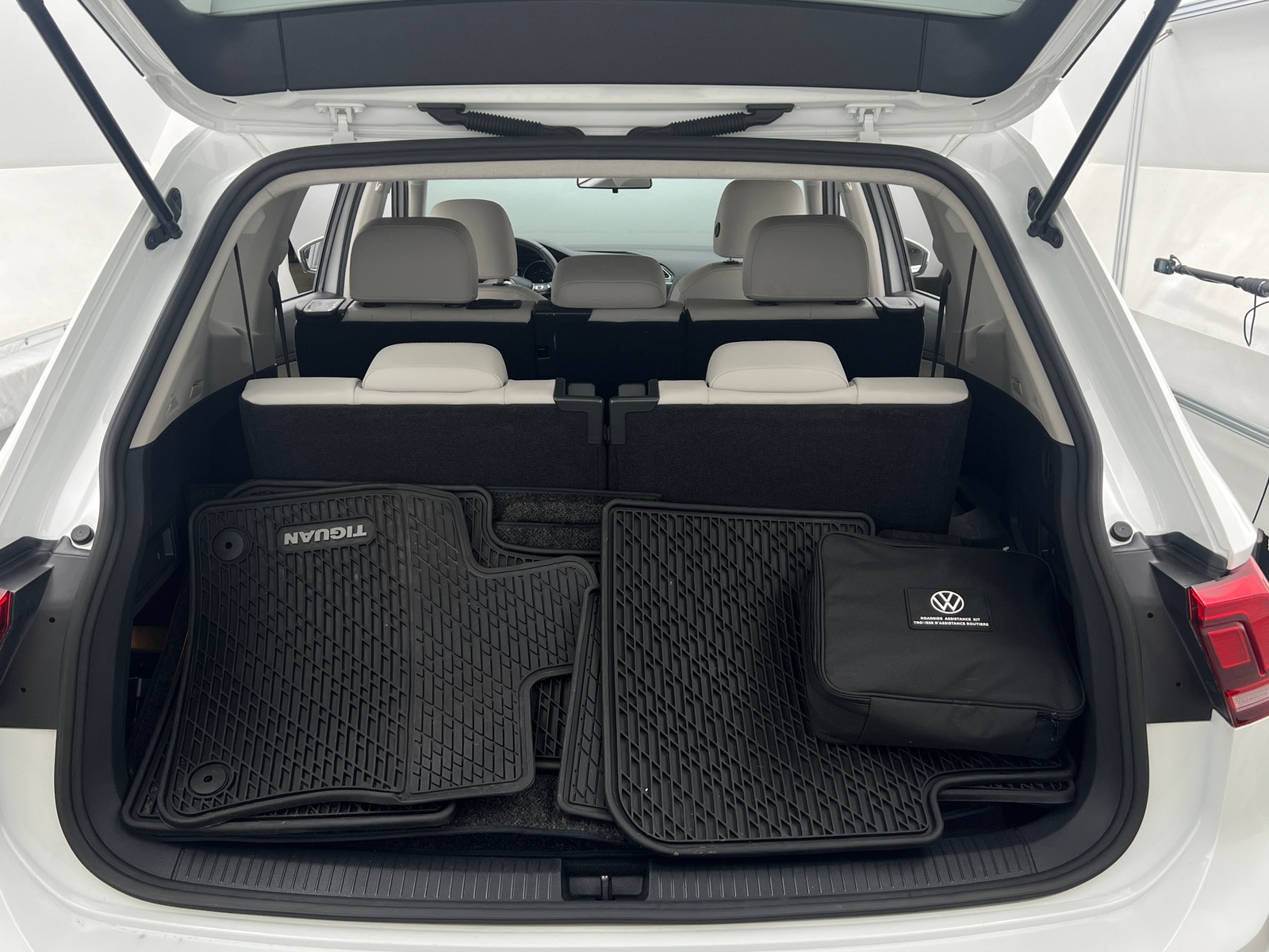 Thumbnail: 2021 Volkswagen Tiguan - 7