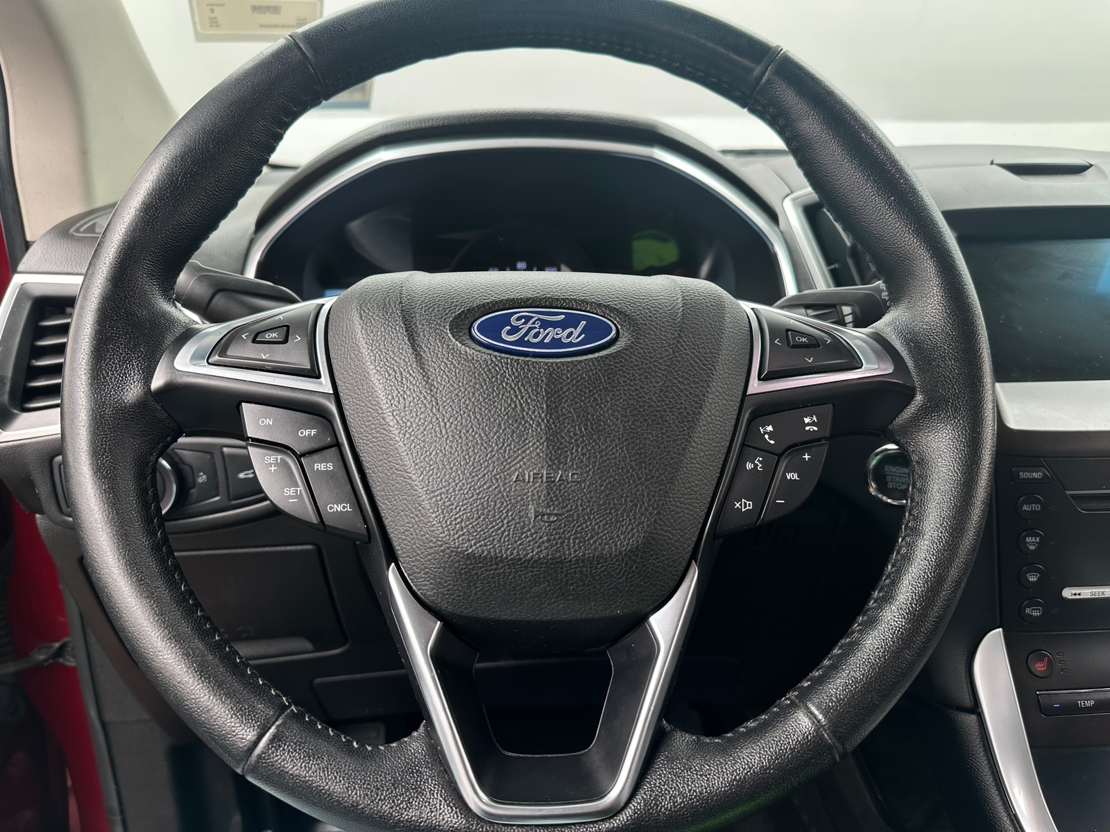 Thumbnail: 2018 Ford Edge - 4