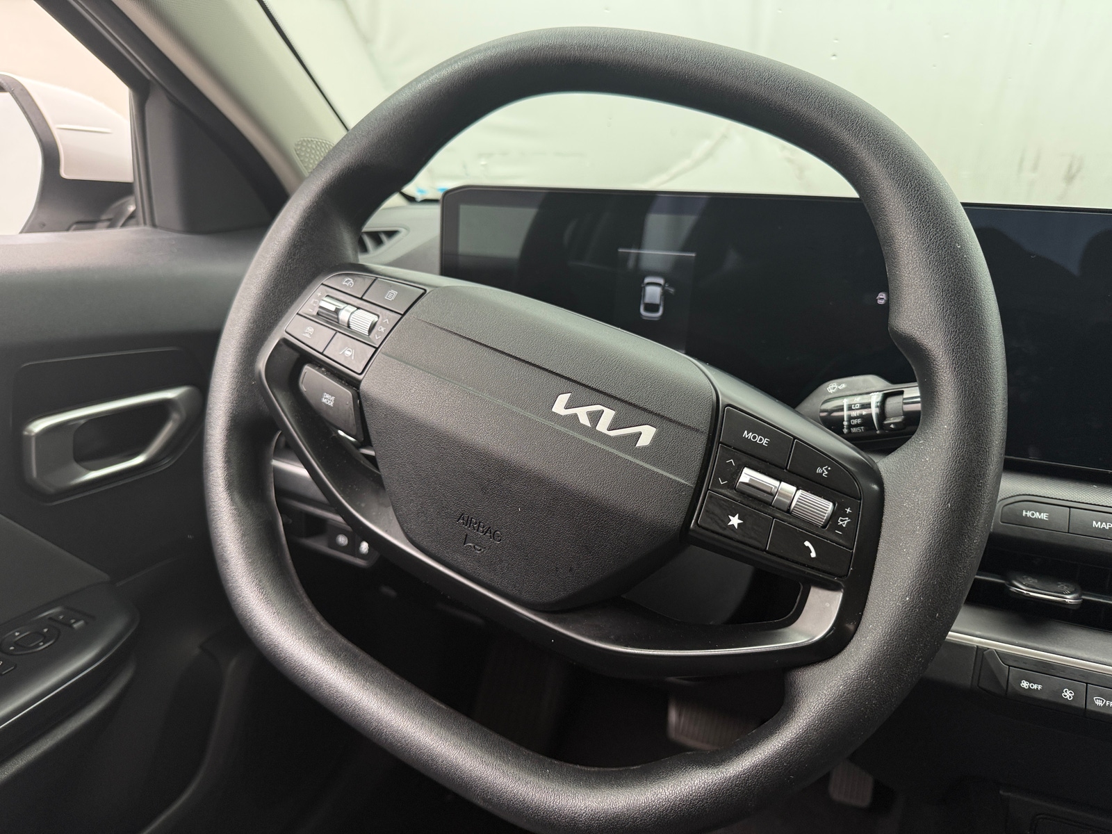 Thumbnail: 2025 Kia K4 - 5