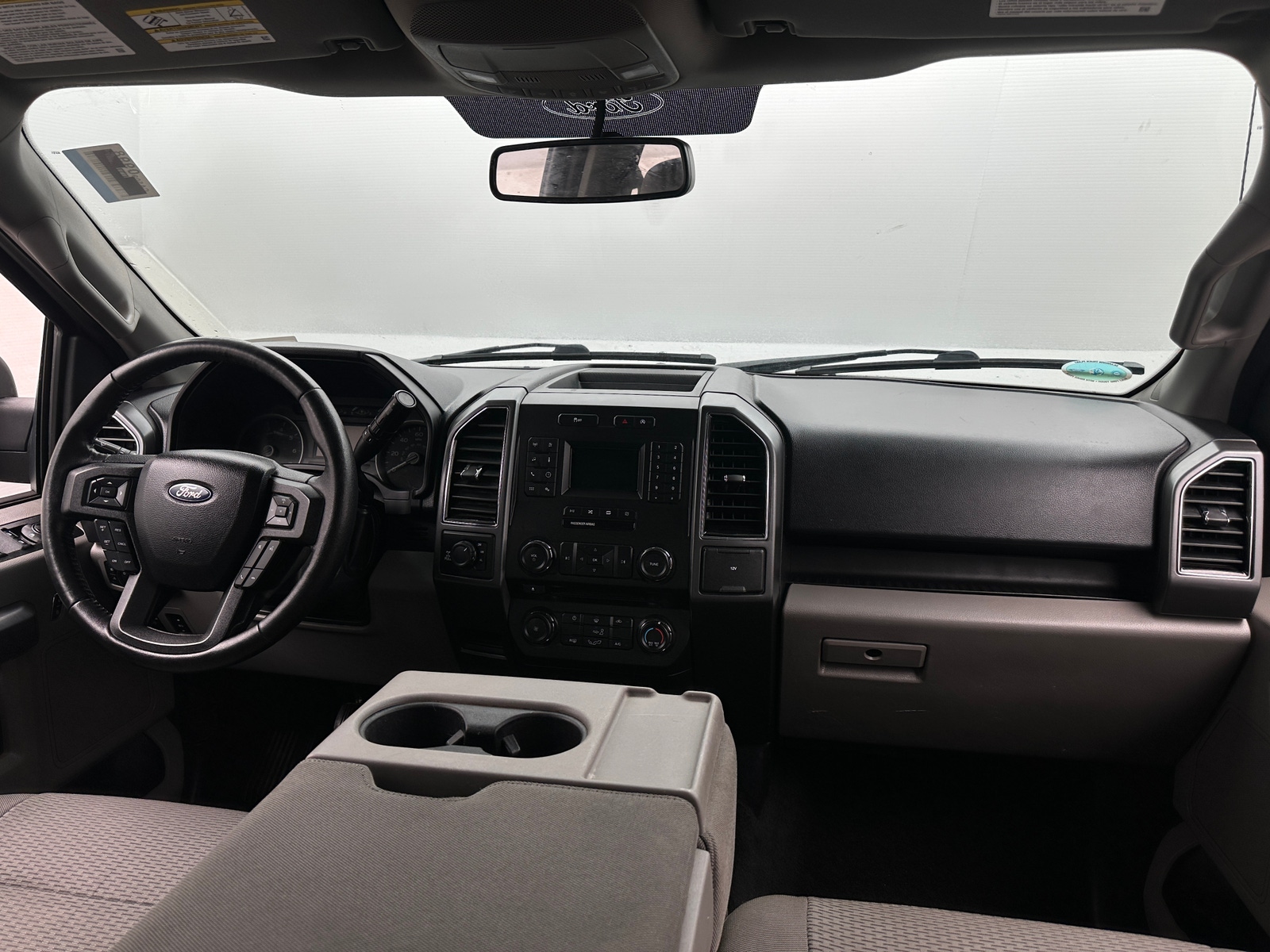 Thumbnail: 2018 Ford Econoline - 3