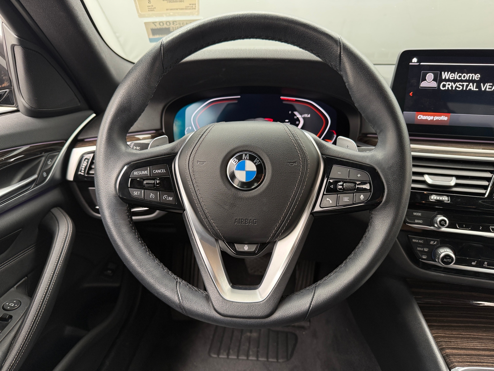 Thumbnail: 2023 BMW 5 Series - 4
