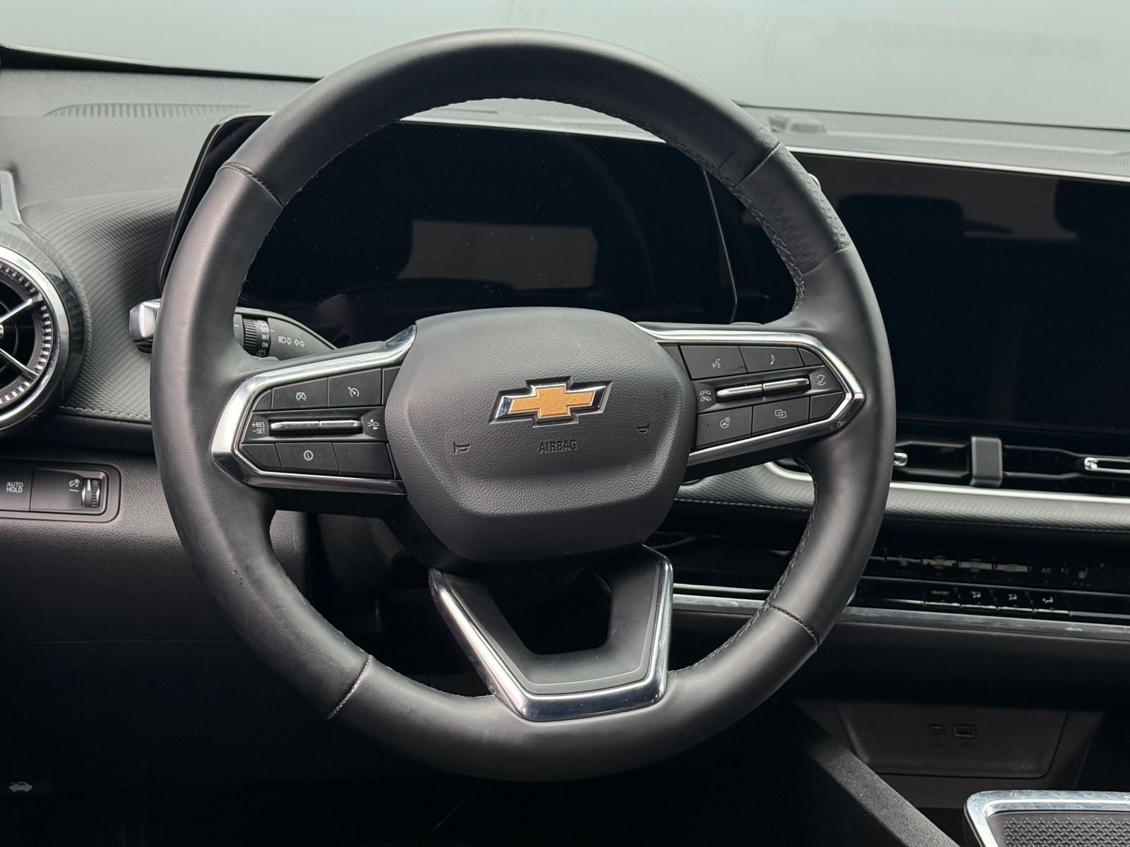 Thumbnail: 2025 Chevrolet Equinox - 5