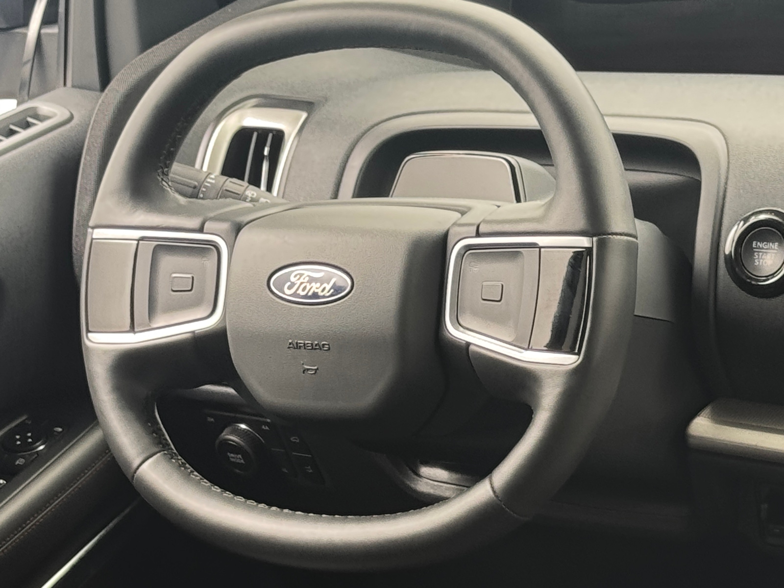 Thumbnail: 2025 Ford Expedition - 5