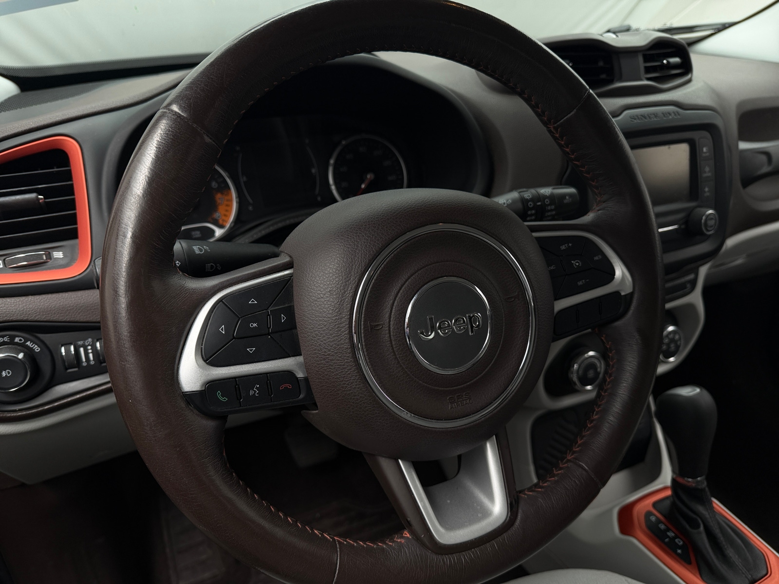 Thumbnail: 2017 Jeep Renegade - 5