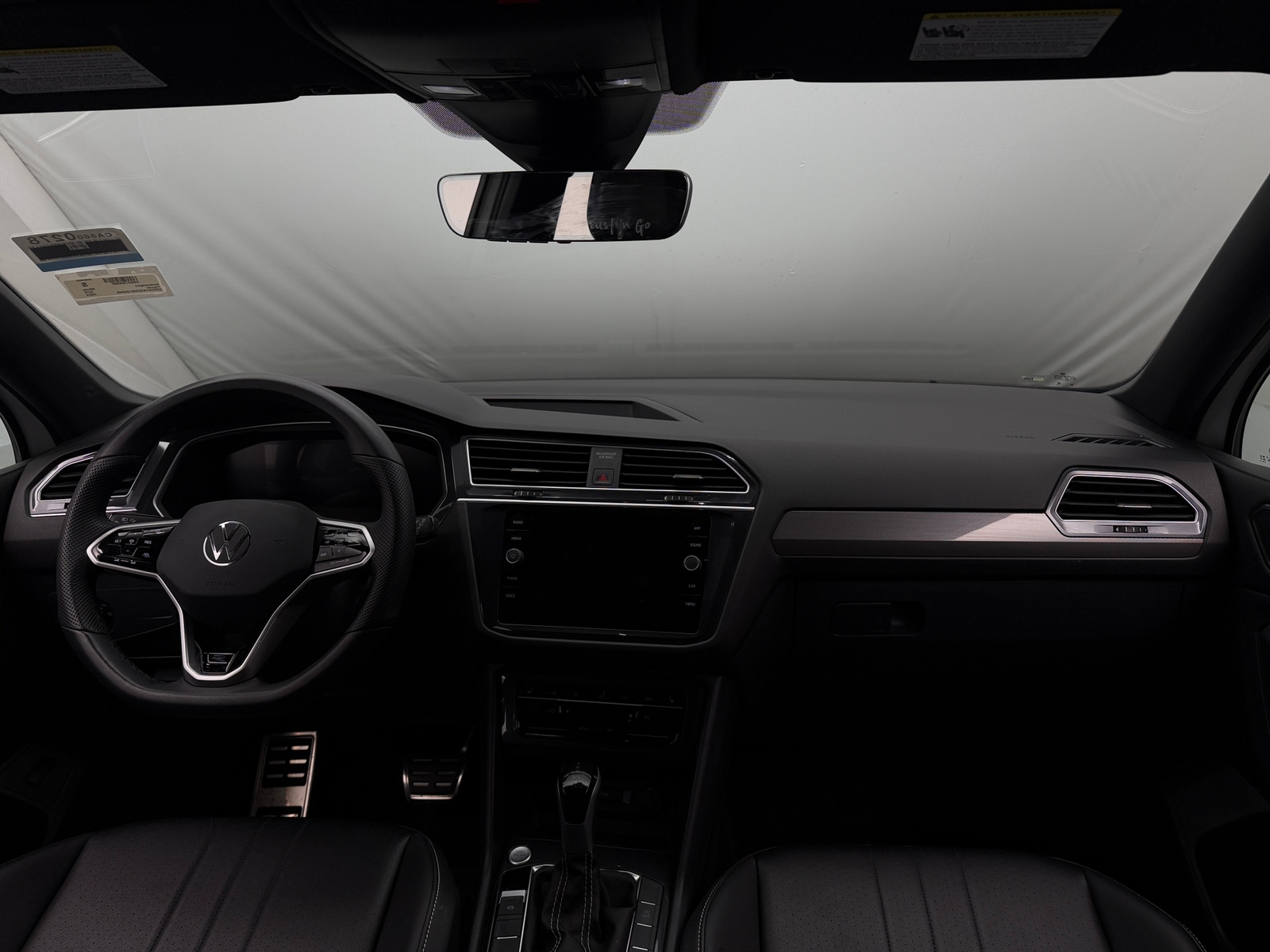 Thumbnail: 2024 Volkswagen Tiguan - 2
