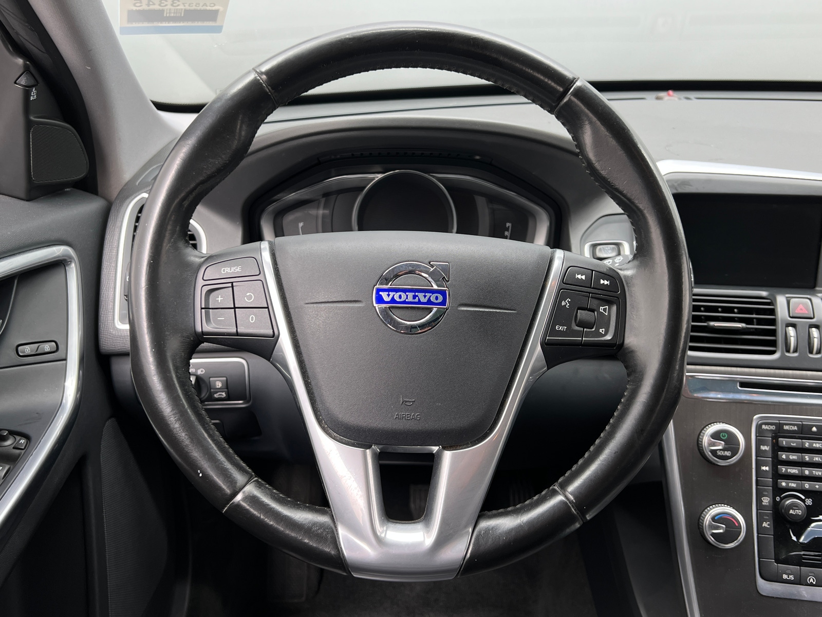 Thumbnail: 2016 Volvo XC60 - 4