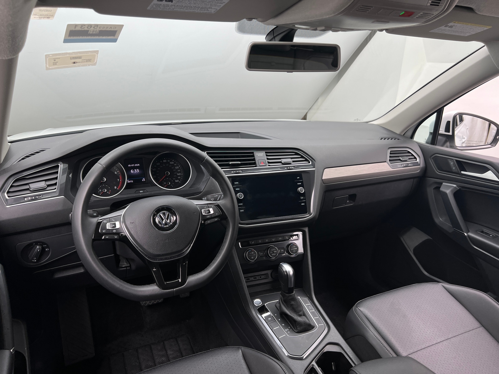 Thumbnail: 2020 Volkswagen Tiguan - 2