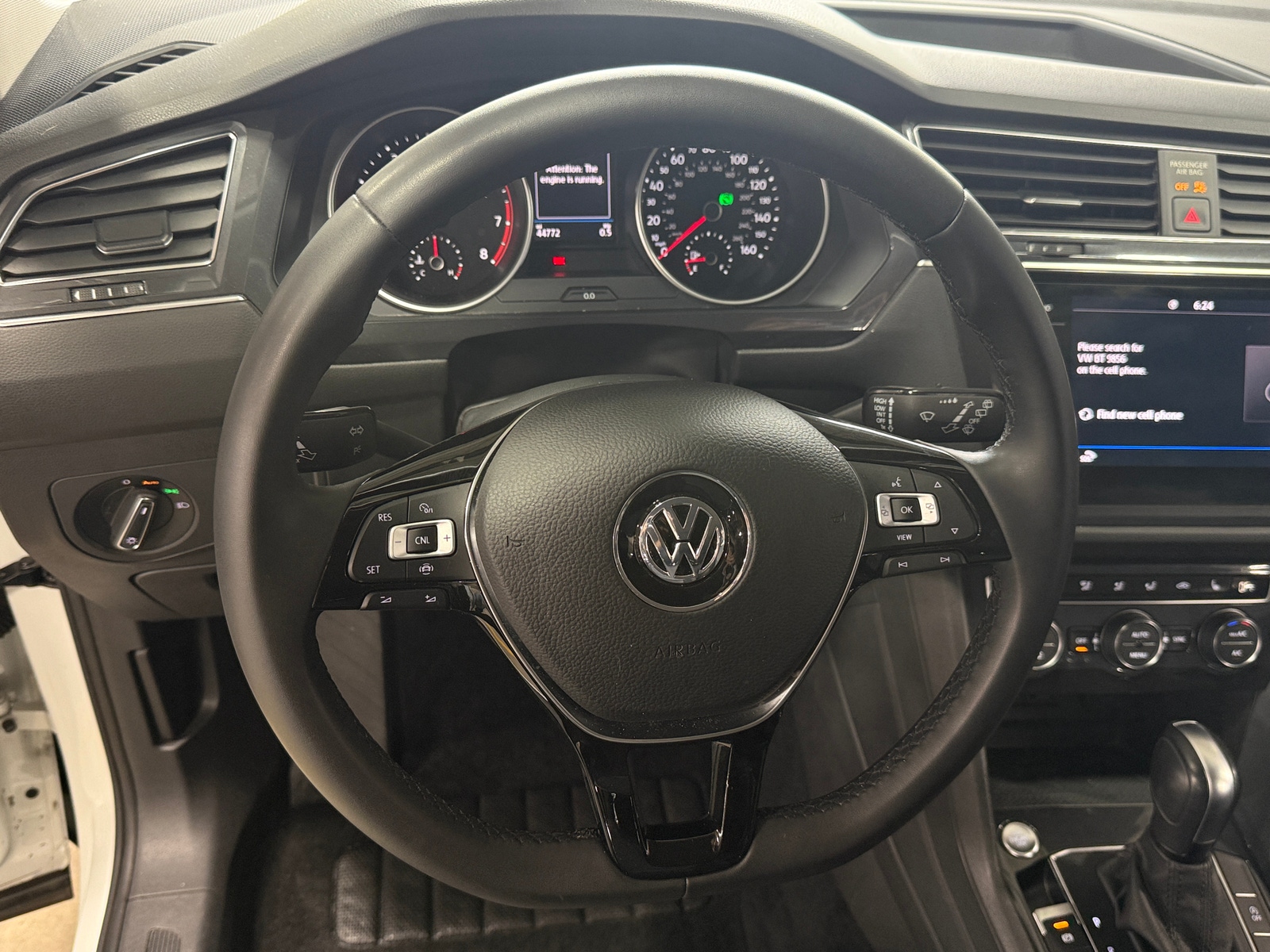 Thumbnail: 2020 Volkswagen Tiguan - 4