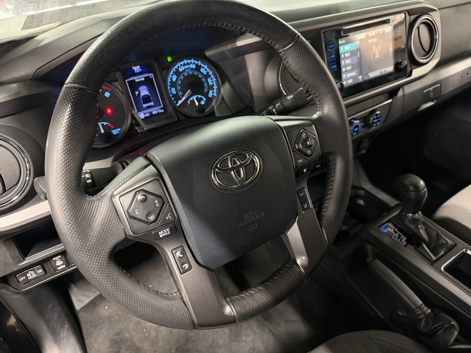 Thumbnail: 2018 Toyota Tacoma - 5