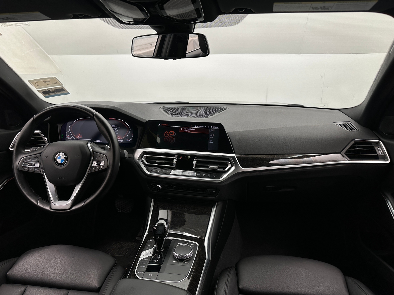 Thumbnail: 2021 BMW 3 Series - 3