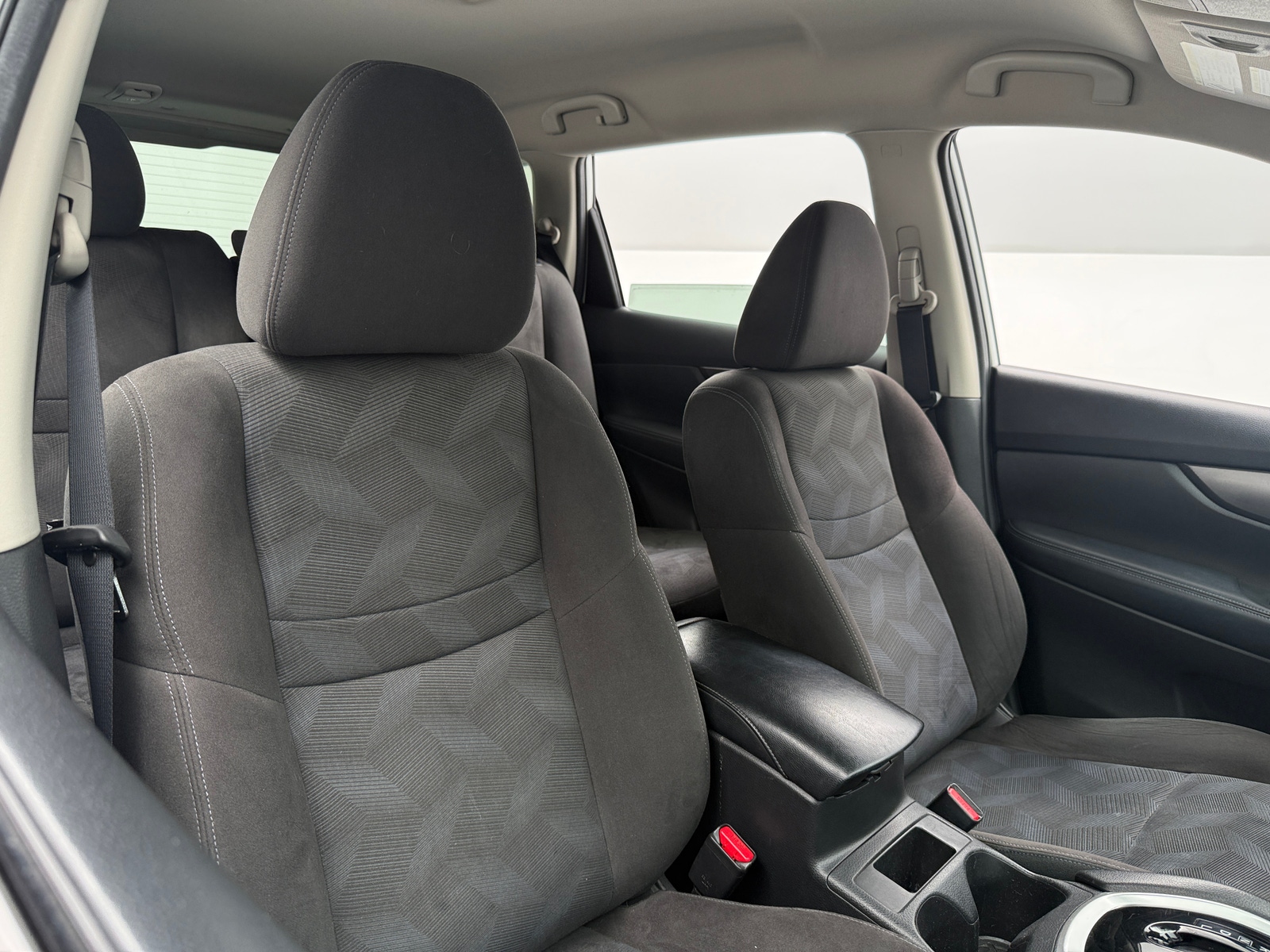Thumbnail: 2015 Nissan Rogue - 2