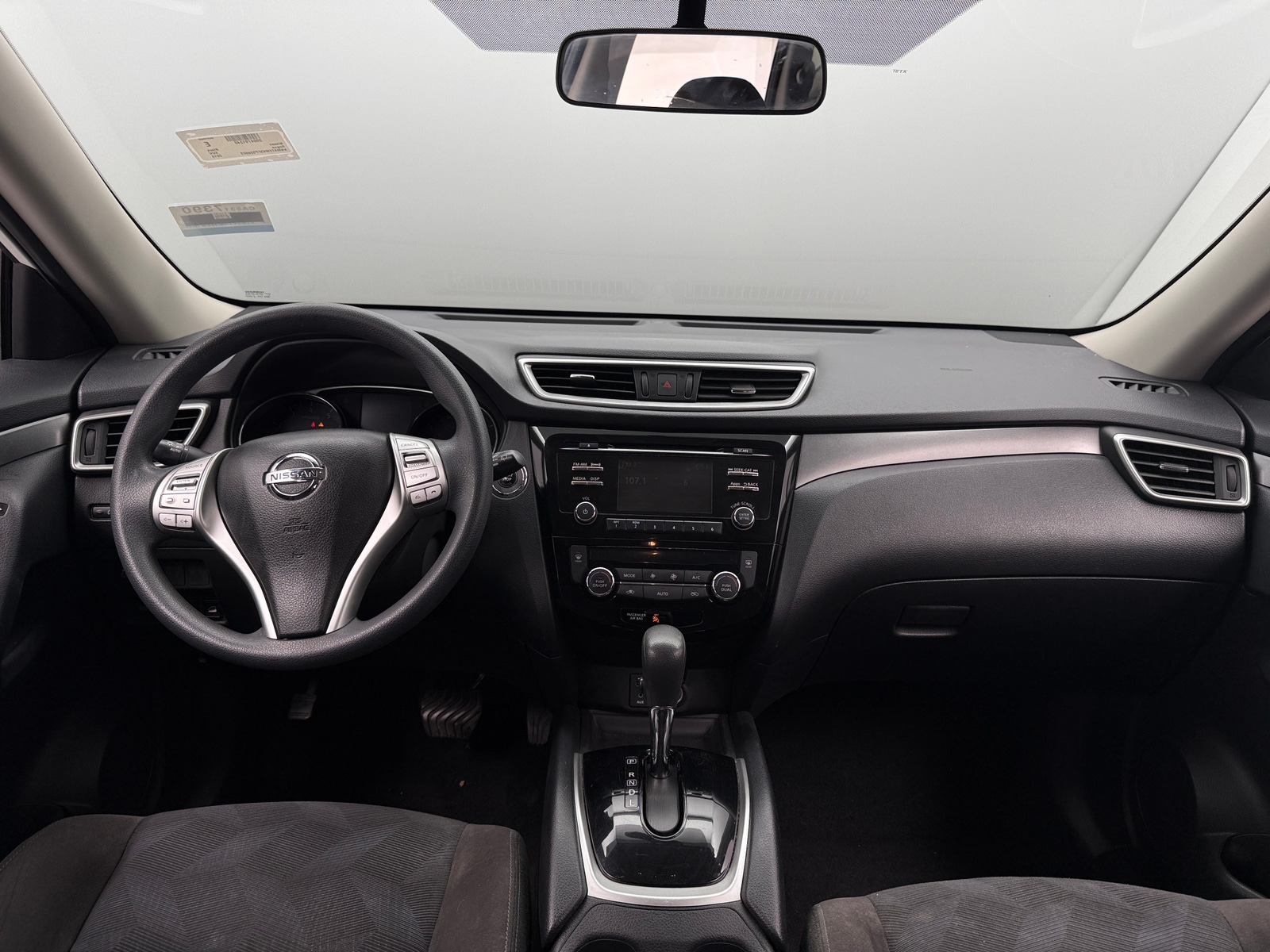 Thumbnail: 2015 Nissan Rogue - 3