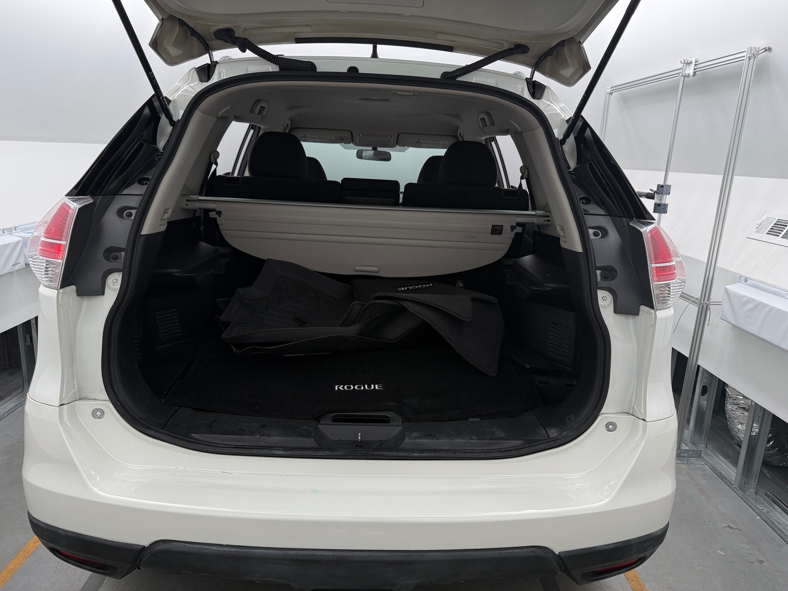 Thumbnail: 2015 Nissan Rogue - 7
